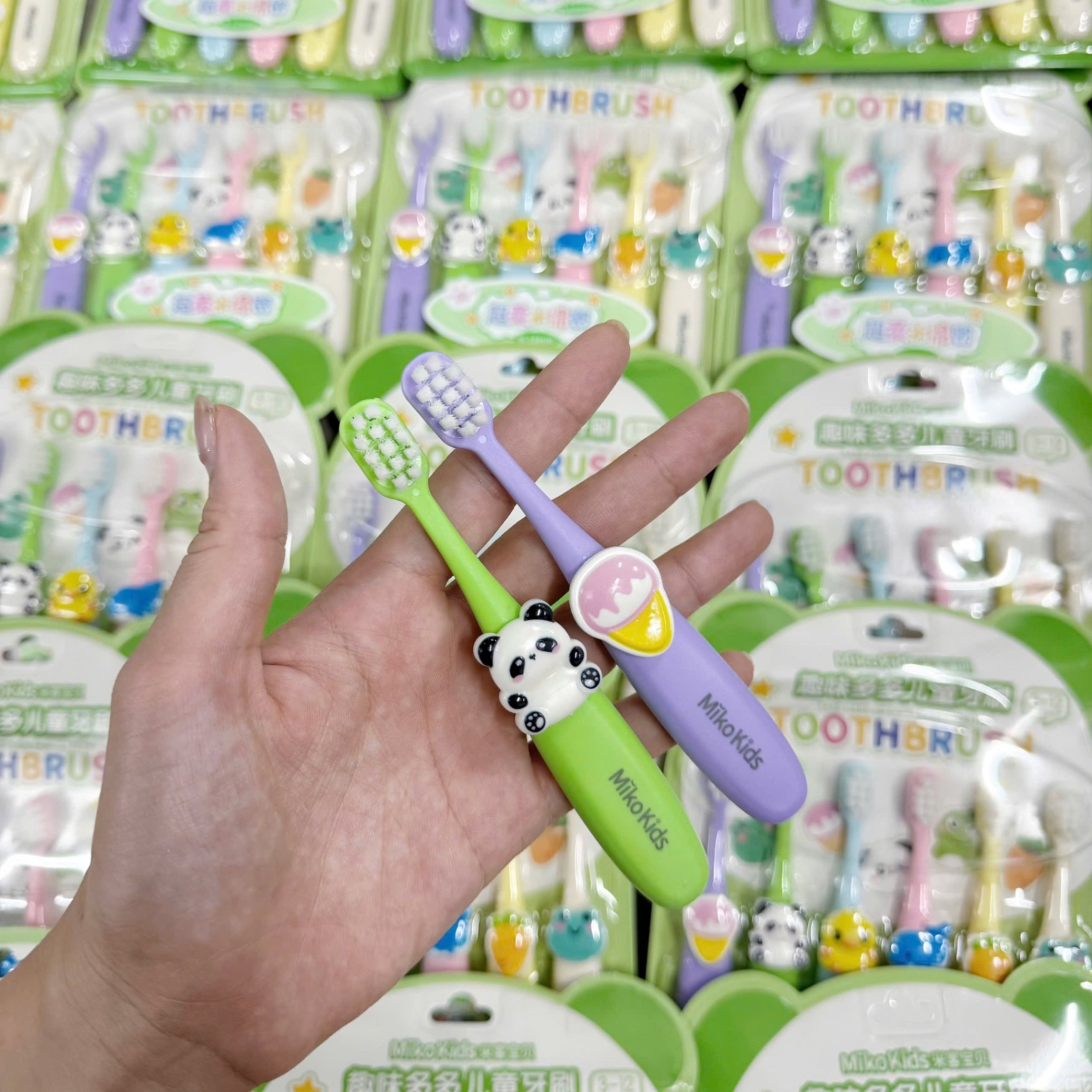 SET 6 BÀN CHẢI HÌNH GẤU TRÚC CHO BE