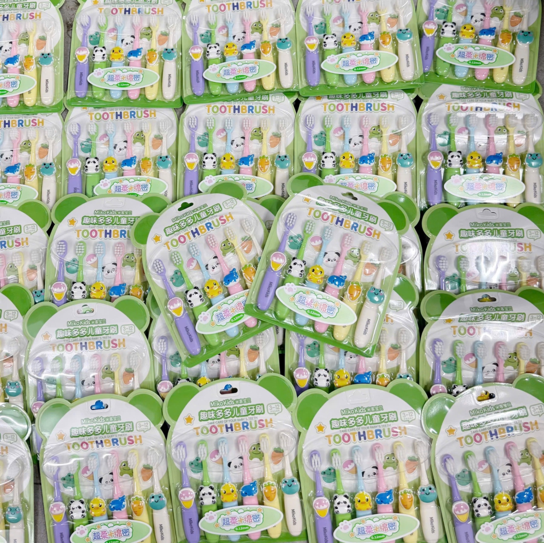 SET 6 BÀN CHẢI HÌNH GẤU TRÚC CHO BE
