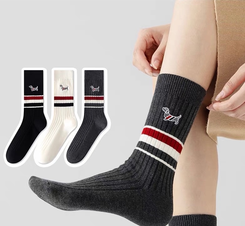 Loại dày đẹp QCCC - SET 3 ĐÔI TẤT HÌNH CÚN THOM