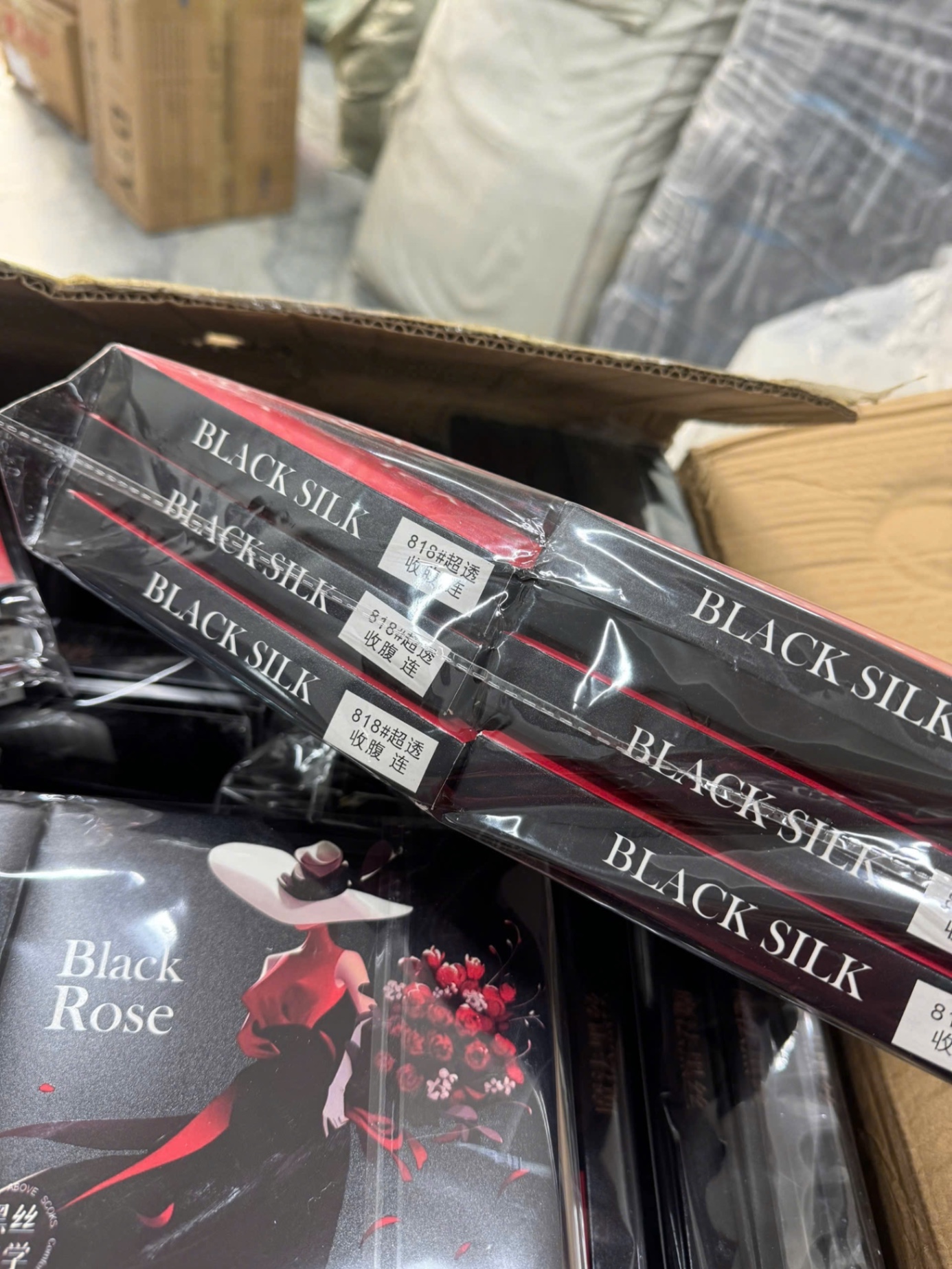 QUẦN TẤT 3D HỘP ĐỎ BLACKSILK