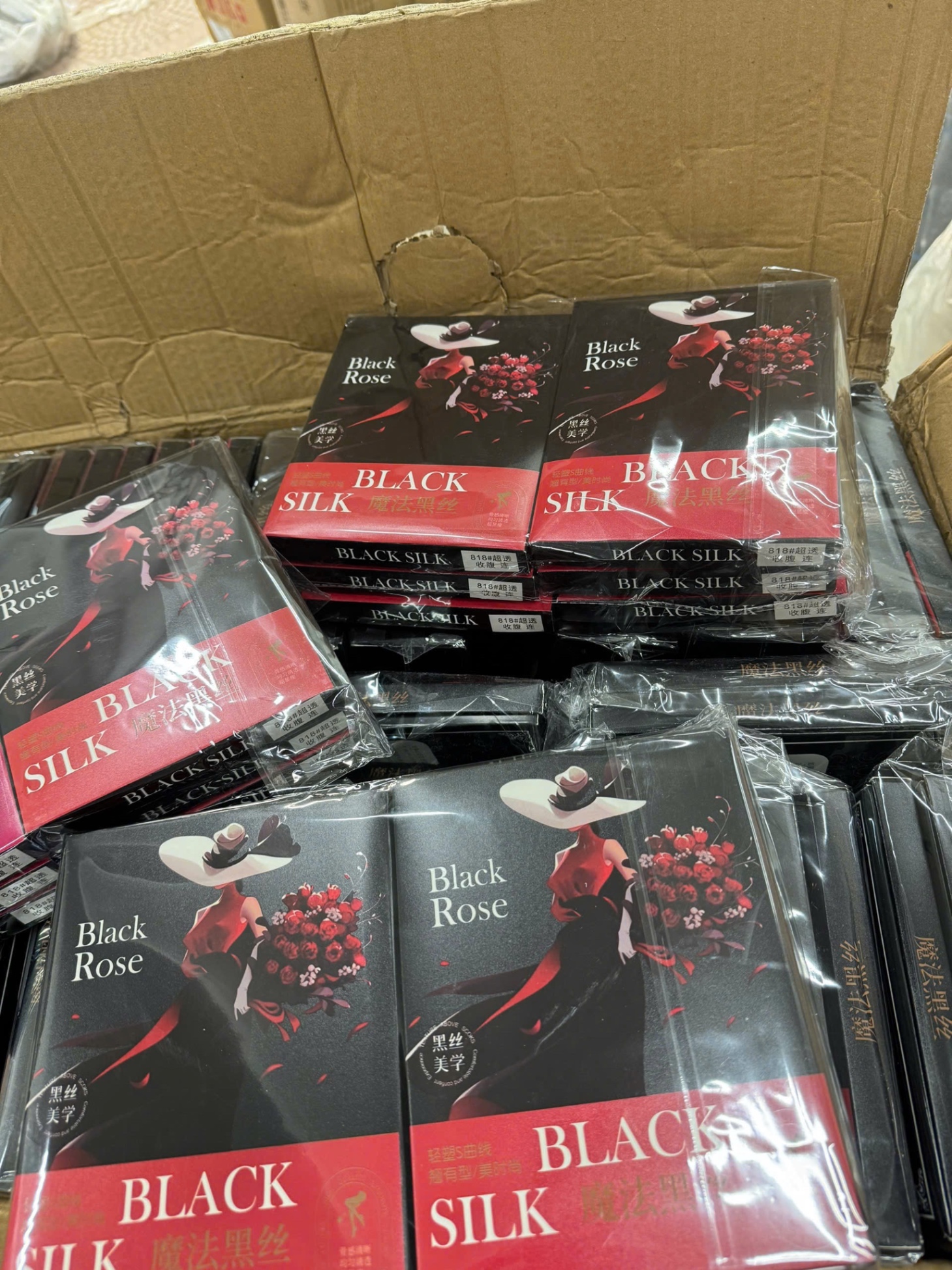 QUẦN TẤT 3D HỘP ĐỎ BLACKSILK