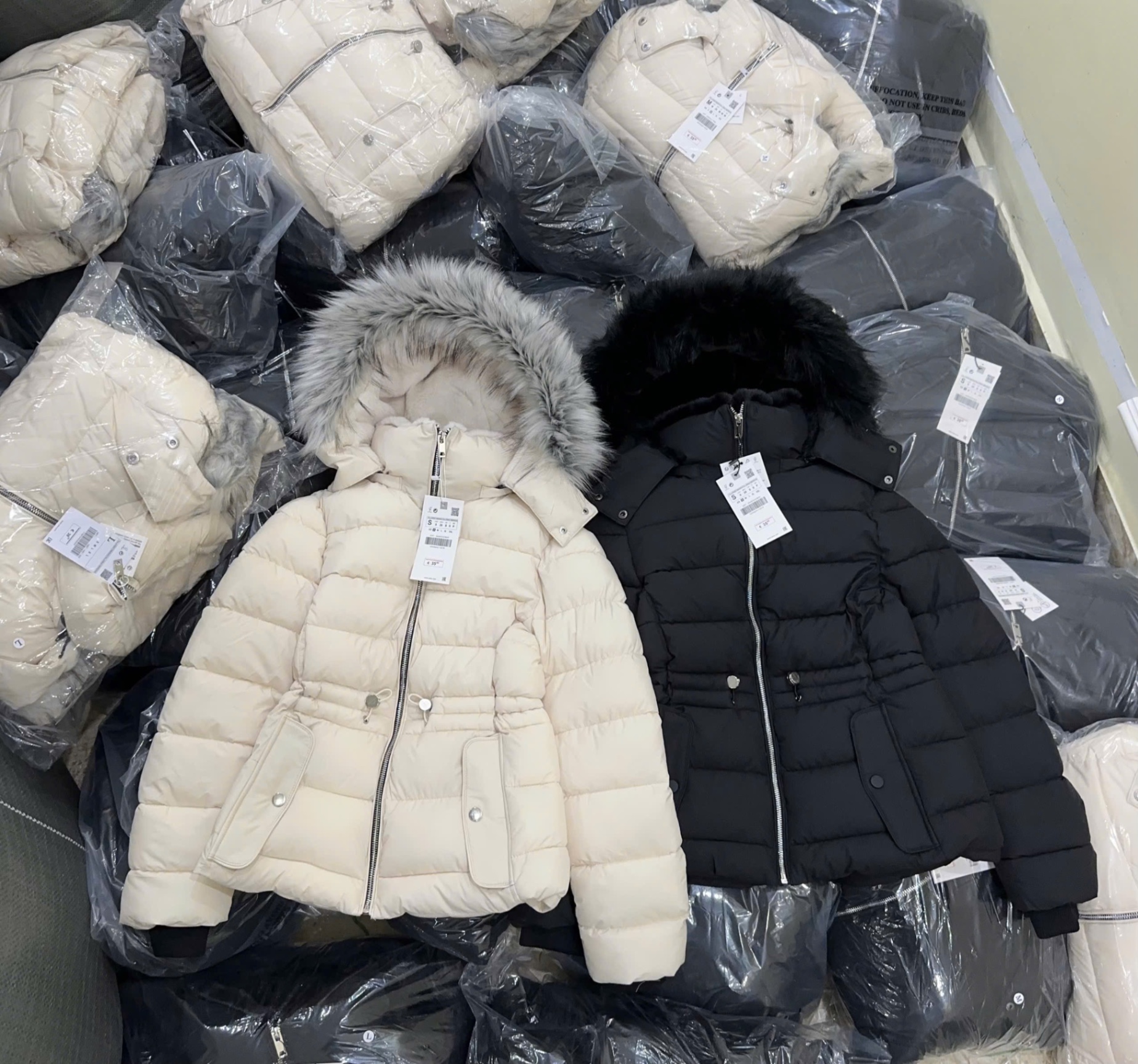 Hàng nhà máy - ÁO PARKA MŨ LÔNG DÁNG NGẮN 2M