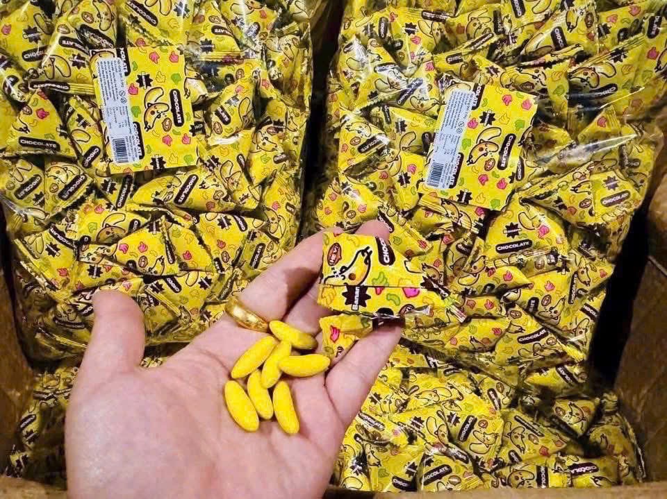 SÉT 40 GÓI KẸO BỌC SOCOLA CHUỐI
