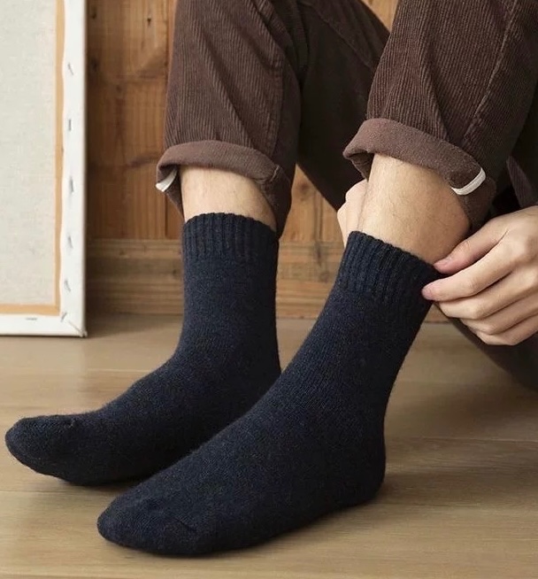 SET 10 ĐÔI TẤT XÙ DÀY NAM NỮ MÀU TỐI