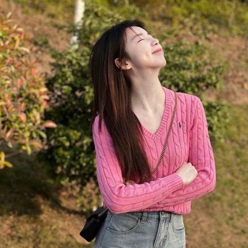 Hàng nhà máy - ÁO LEN CỔ TIM HỒNG THEU NGỰA DT