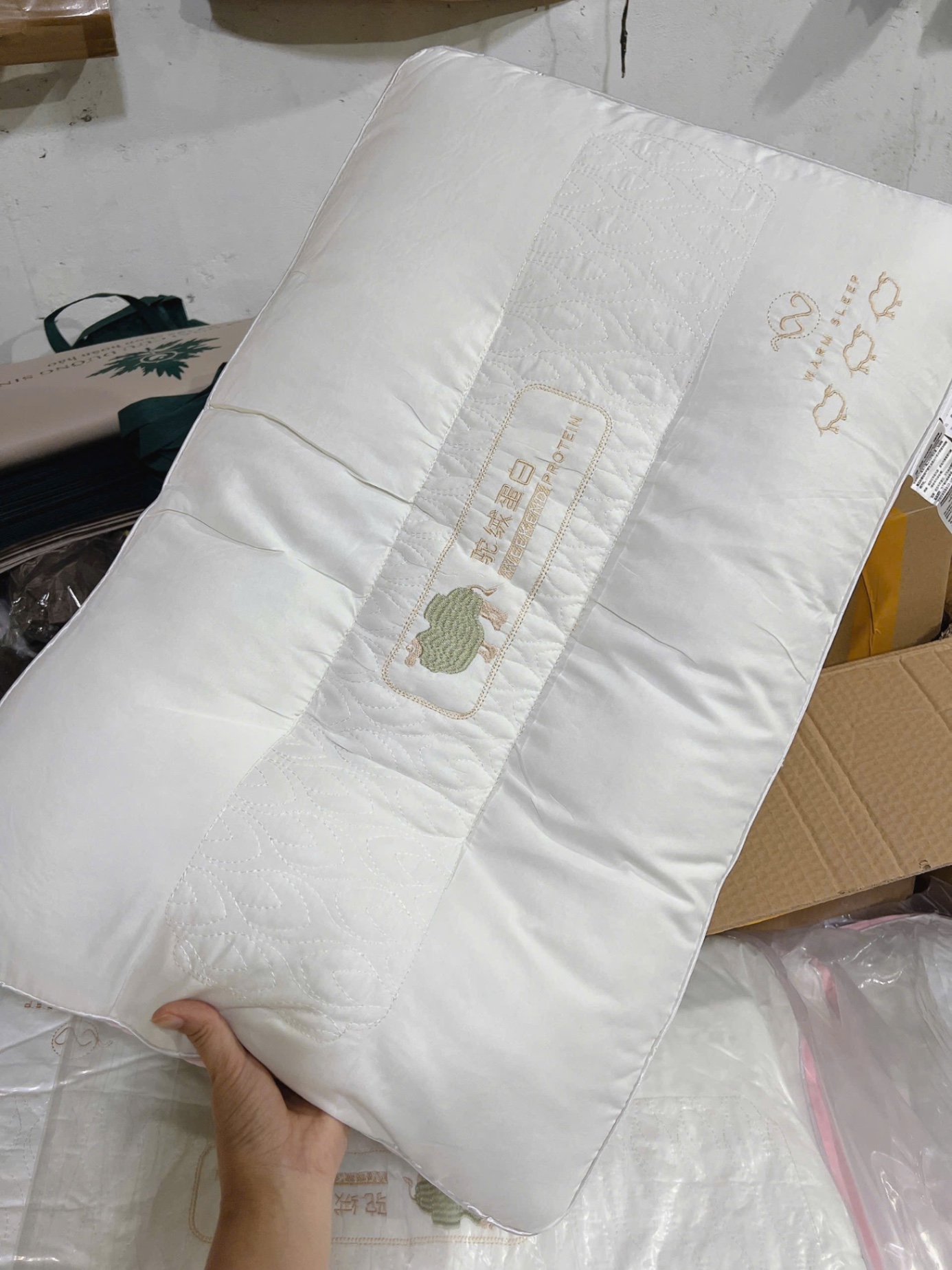 SET 2 GỐI PROTEIN LẠC ĐÀ