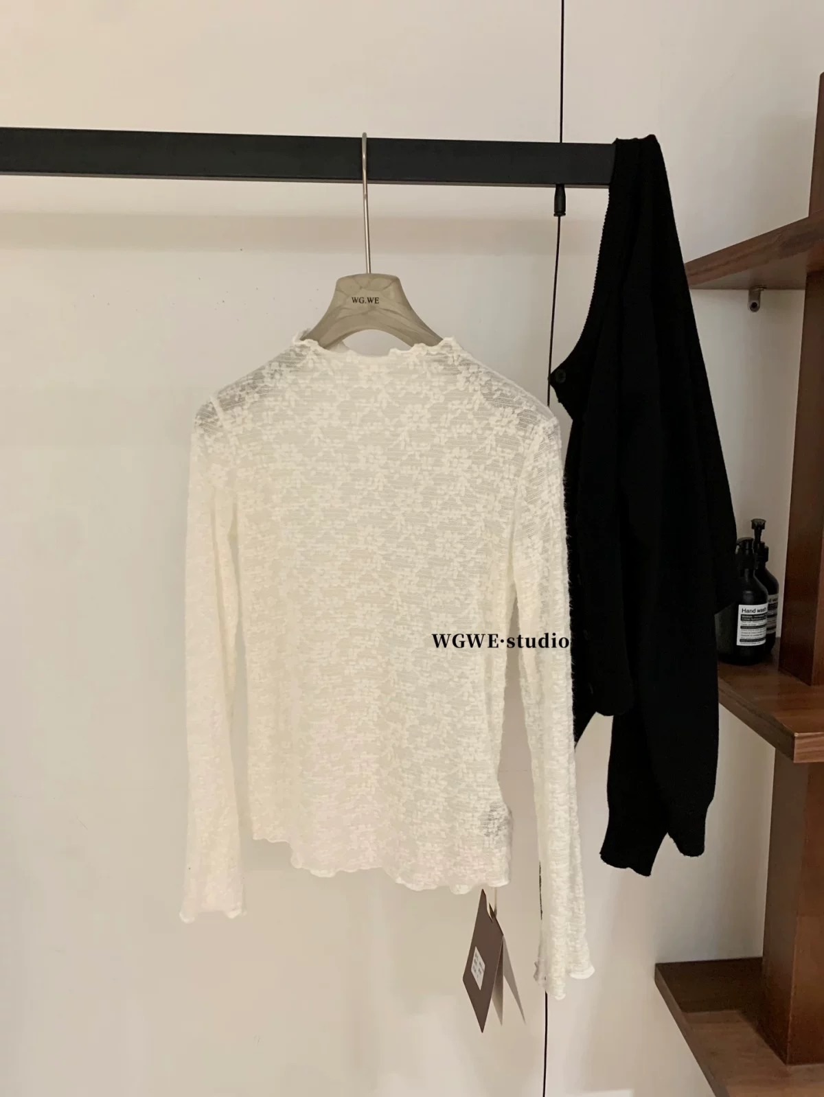 ÁO SƠ MI REN HOA NỔI WGWE QCL1 mã 8514