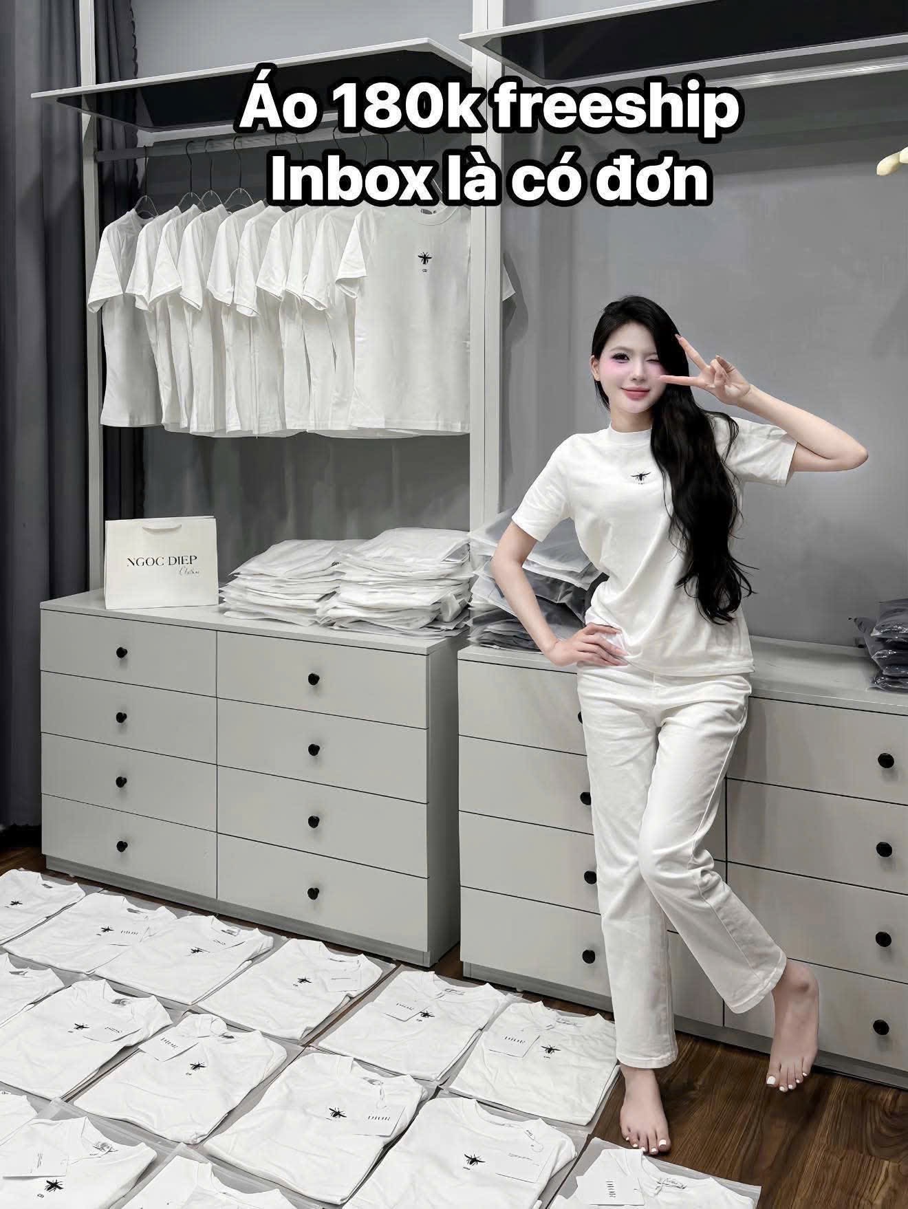 ÁO PULL CỘC TRẮNG DIO THÊU ONG