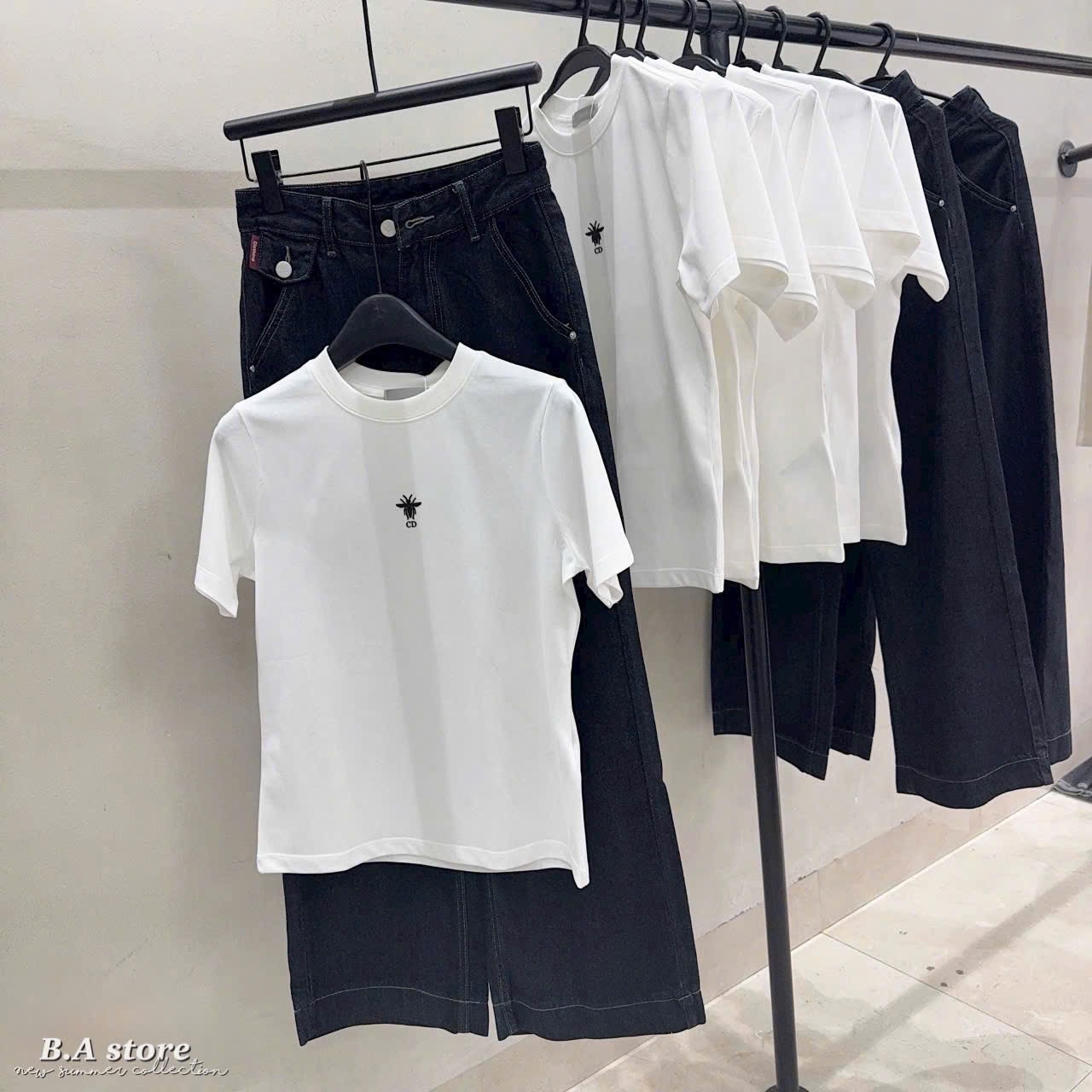 ÁO PULL CỘC TRẮNG DIO THÊU ONG