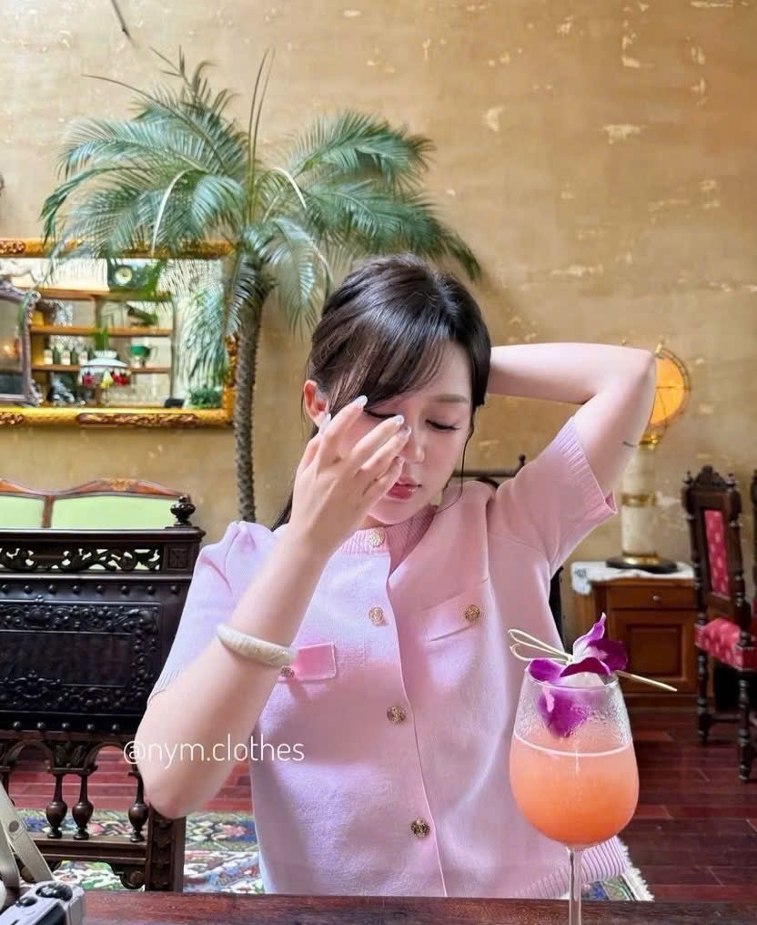 Hàng nhà máy - Hồng - ÁO LEN CDG CỘC HỒNG TUI GIẢ