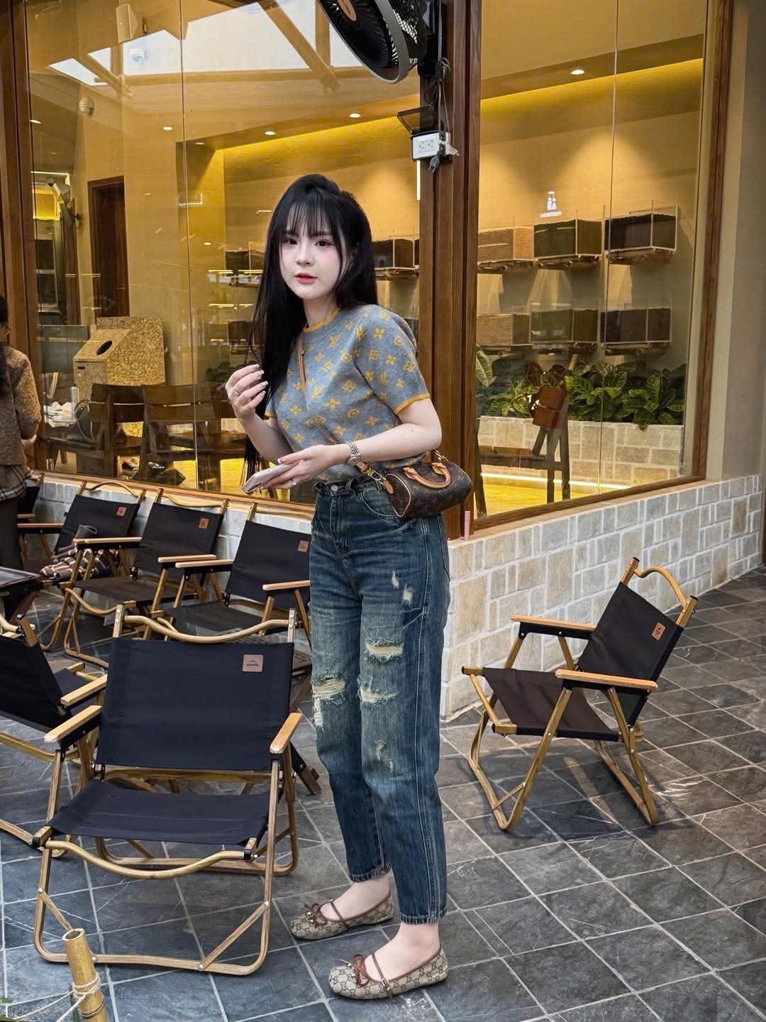 ÁO LEN CỘC LV XÁM VÀNG