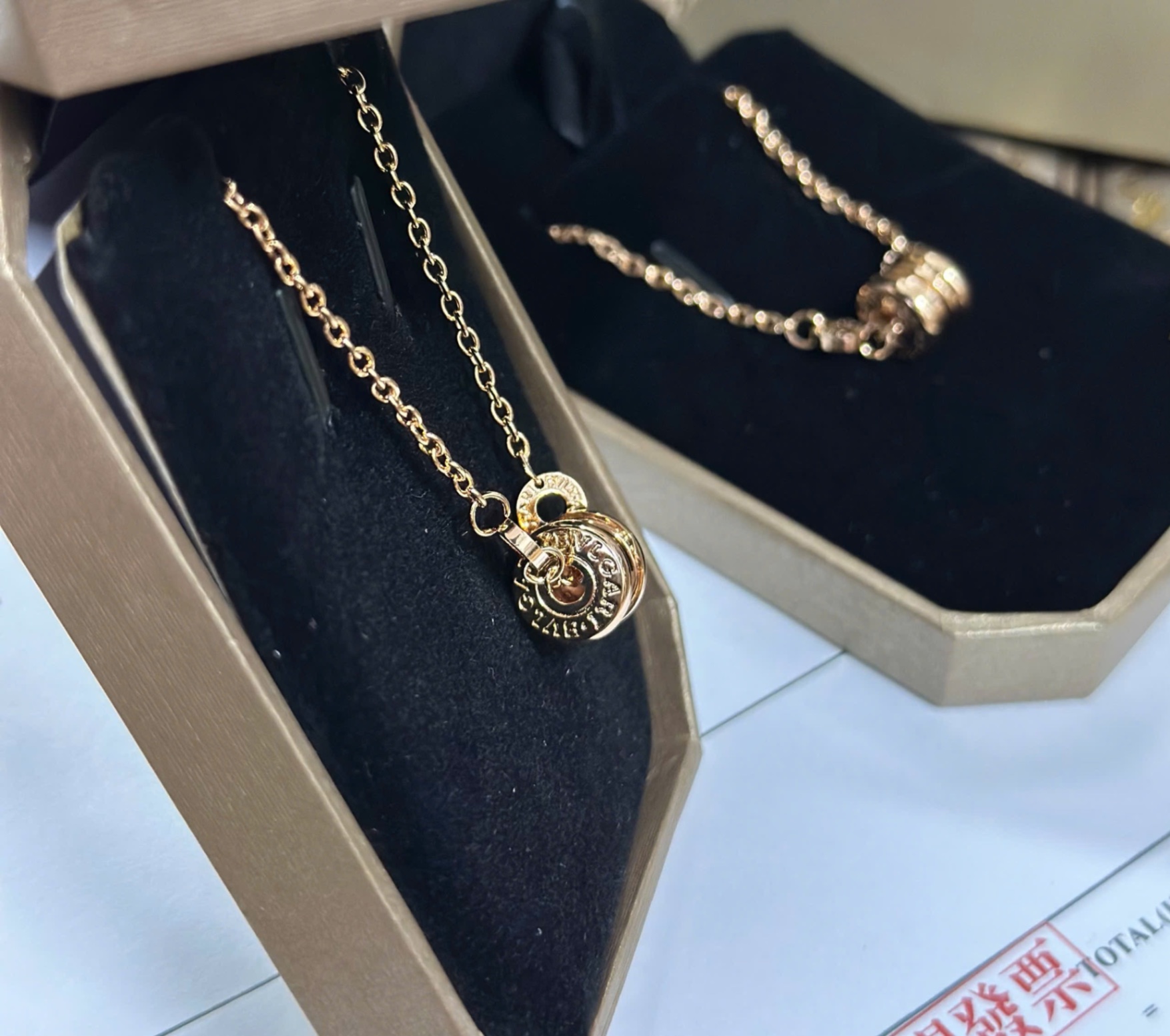 LẮC TAY BVL FULL BOX