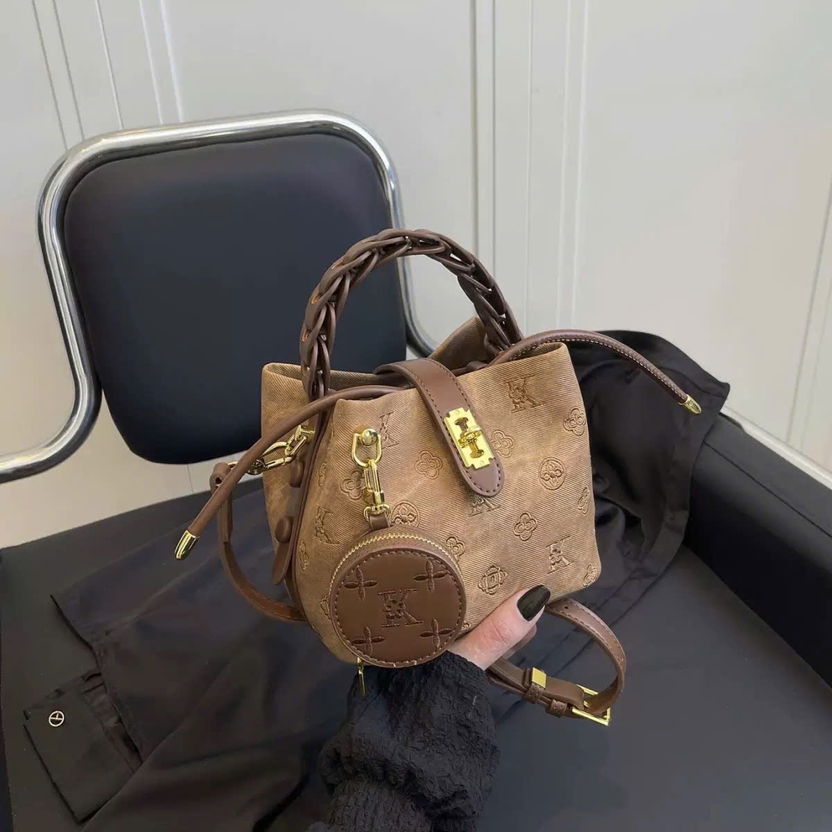 TÚI XÁCH KÈM VÍ TRÒN M1606
