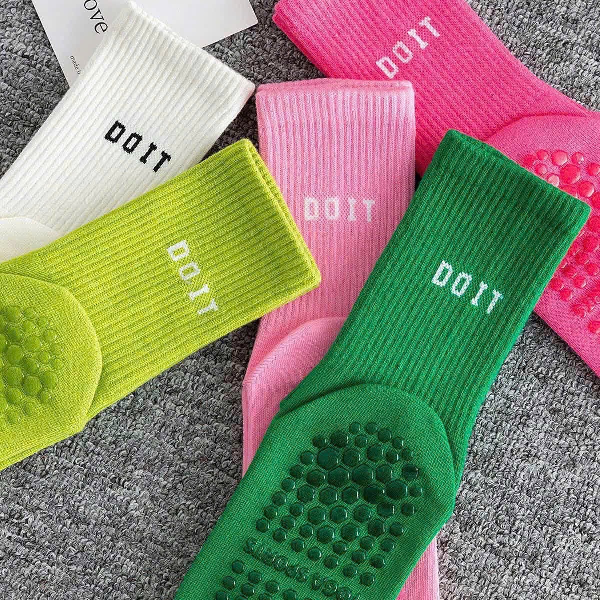 SÉT 7 ĐÔI TẤT SẮC MÀU CHO NỮ