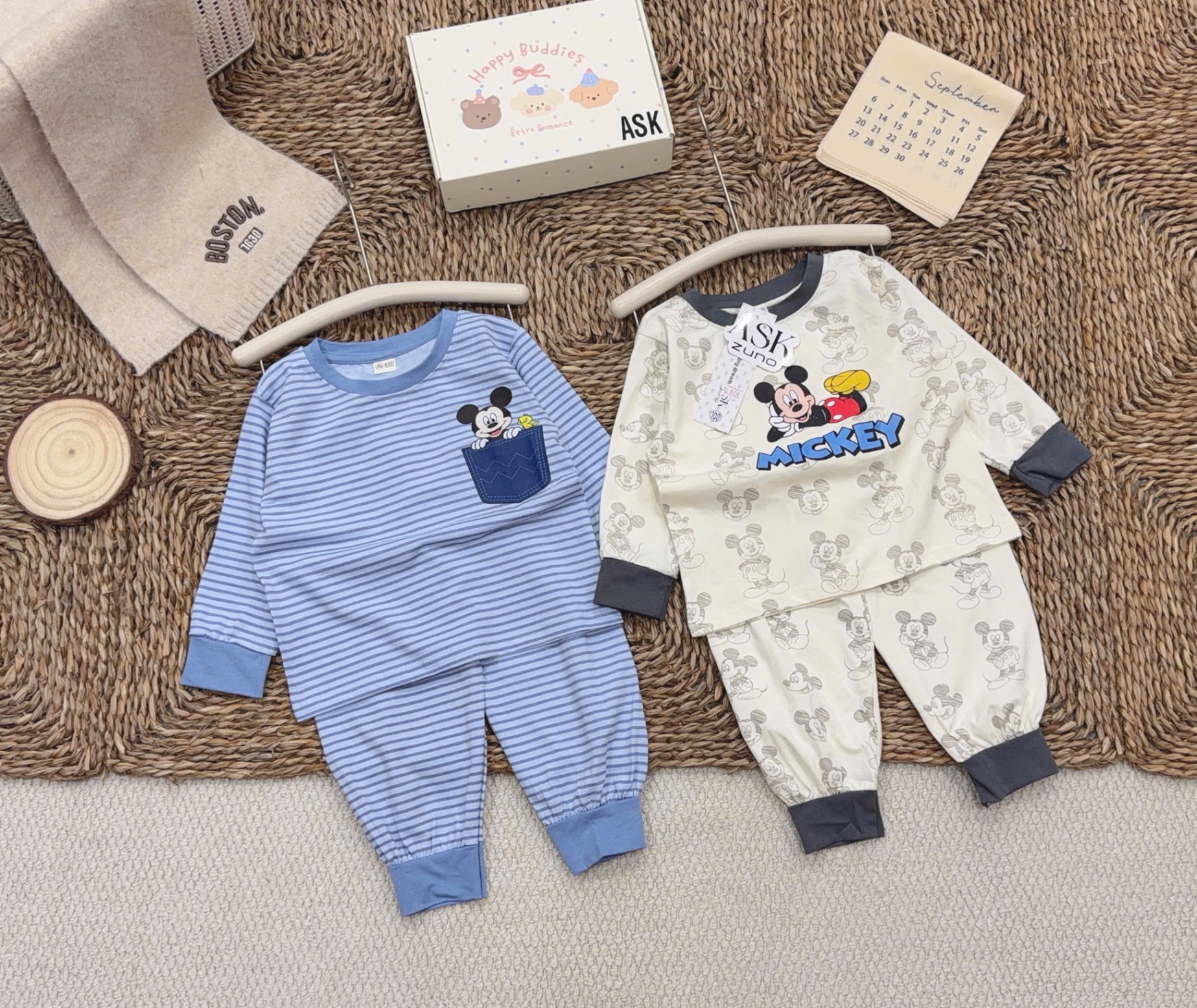 SÉT 2 BỘ MICKY CHO BT