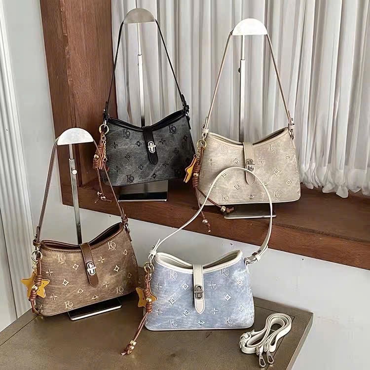 TÚI KẸP NÁCH KHOÁ XOAY M3826
