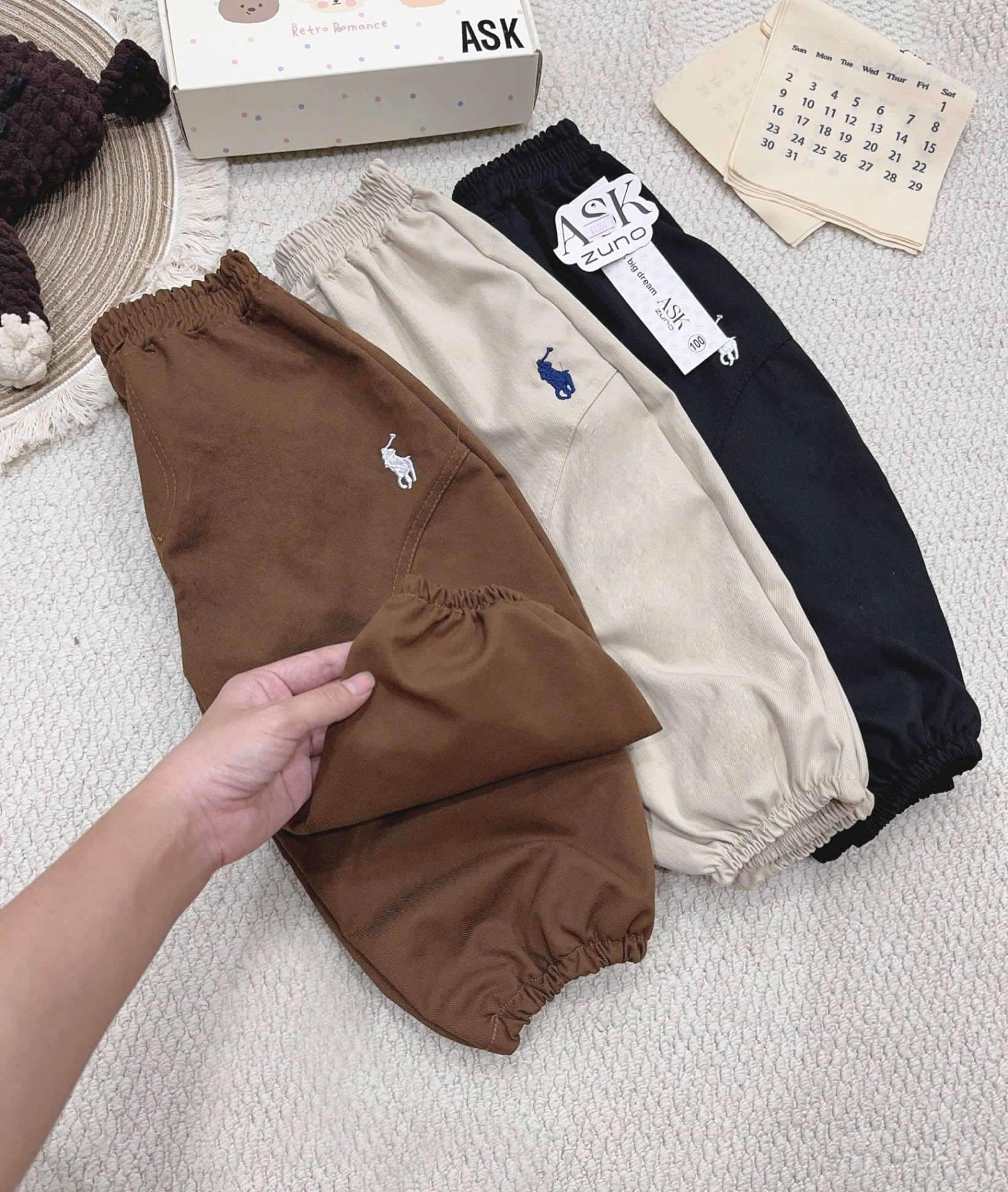 SÉT 3 QUẦN BOM KAKI THÊU NGỰA CHO BT