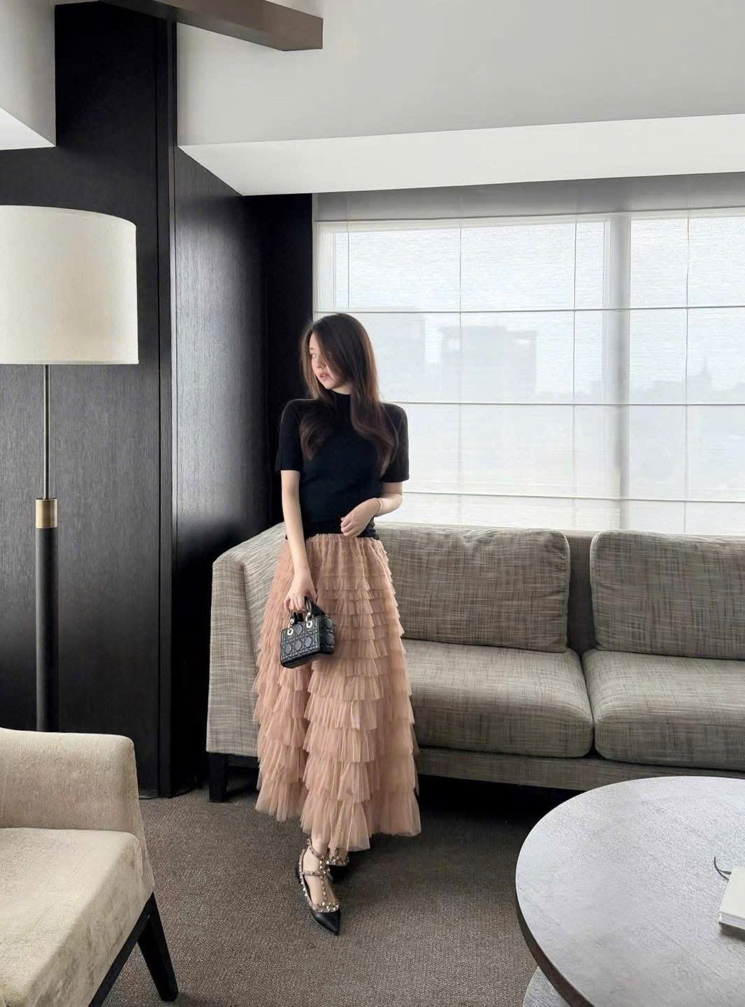 CHÂN VÁY VOAN TẦNG 3 MÀU CHO NỮ