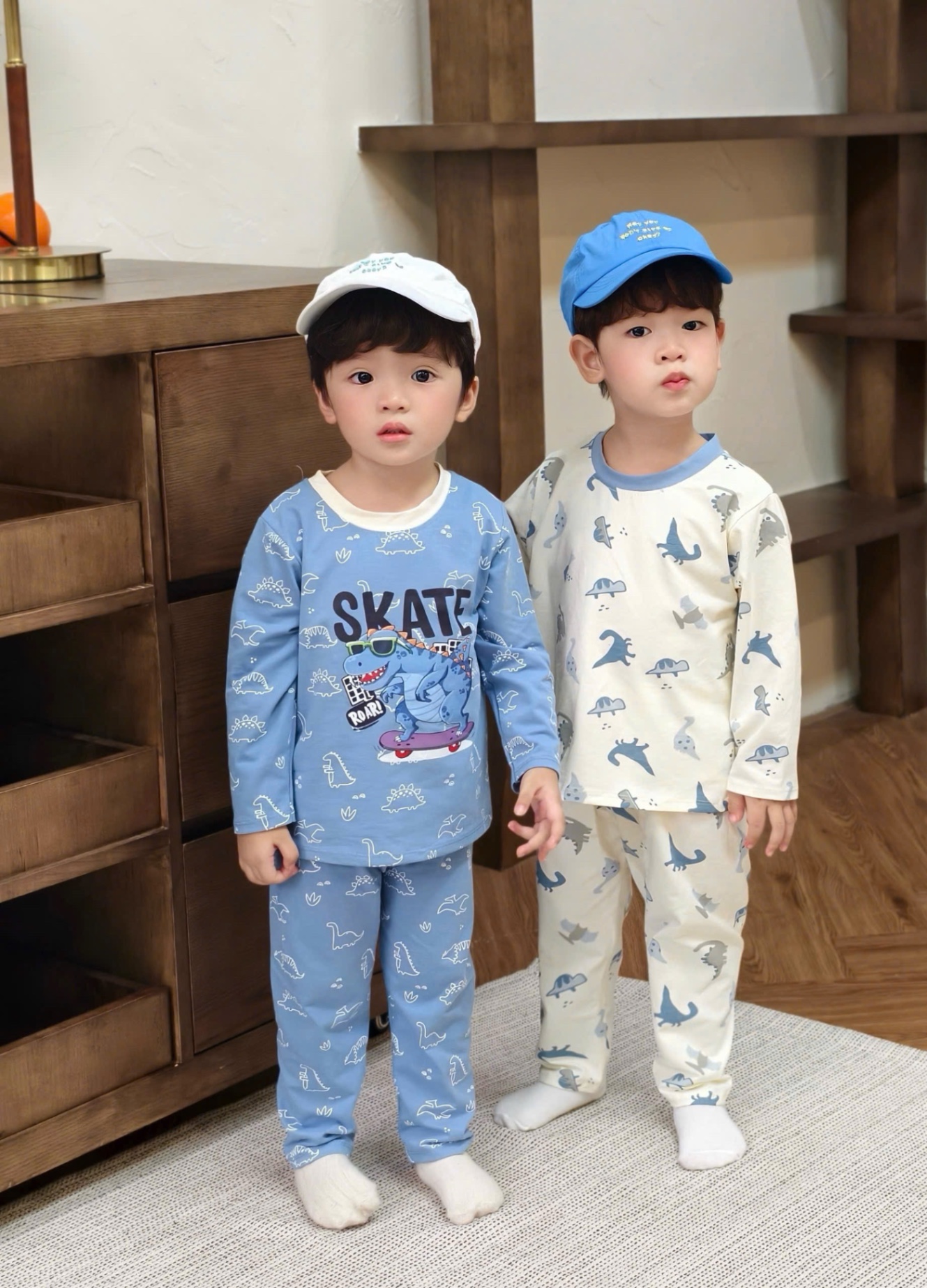 SÉT 2 BỘ KHỦNG LONG XANH TRẮNG CHO BT