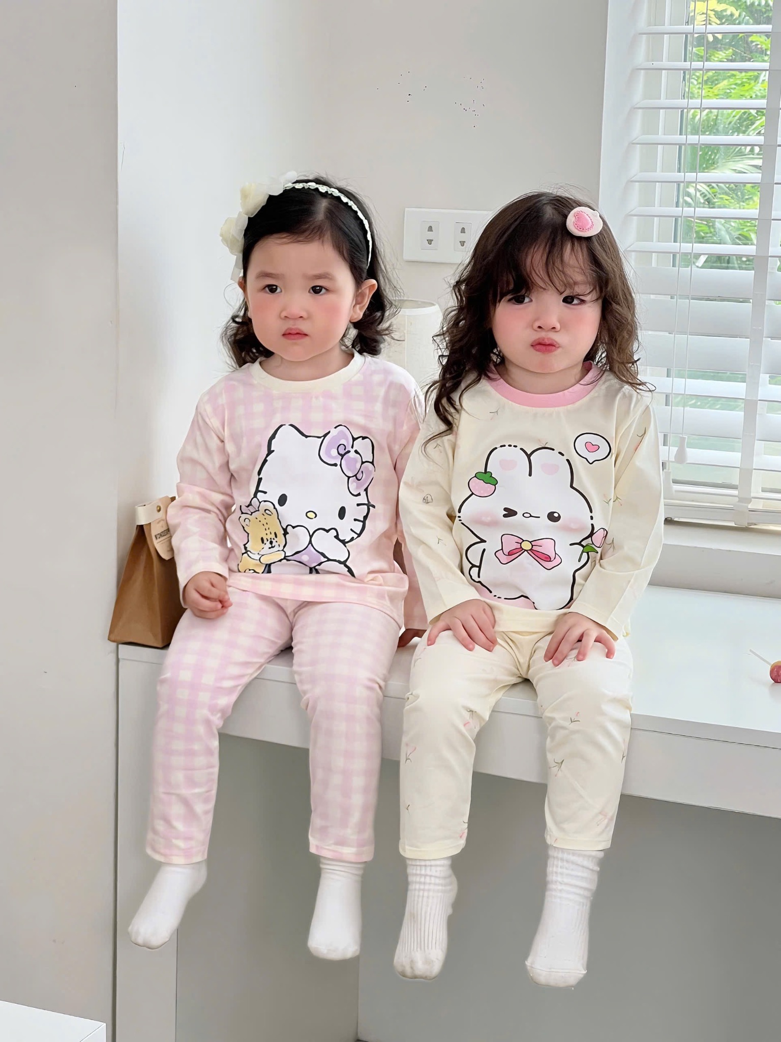SÉT 2 BỘ MÈO THỎ BE KẺ HỒNG CHO BG