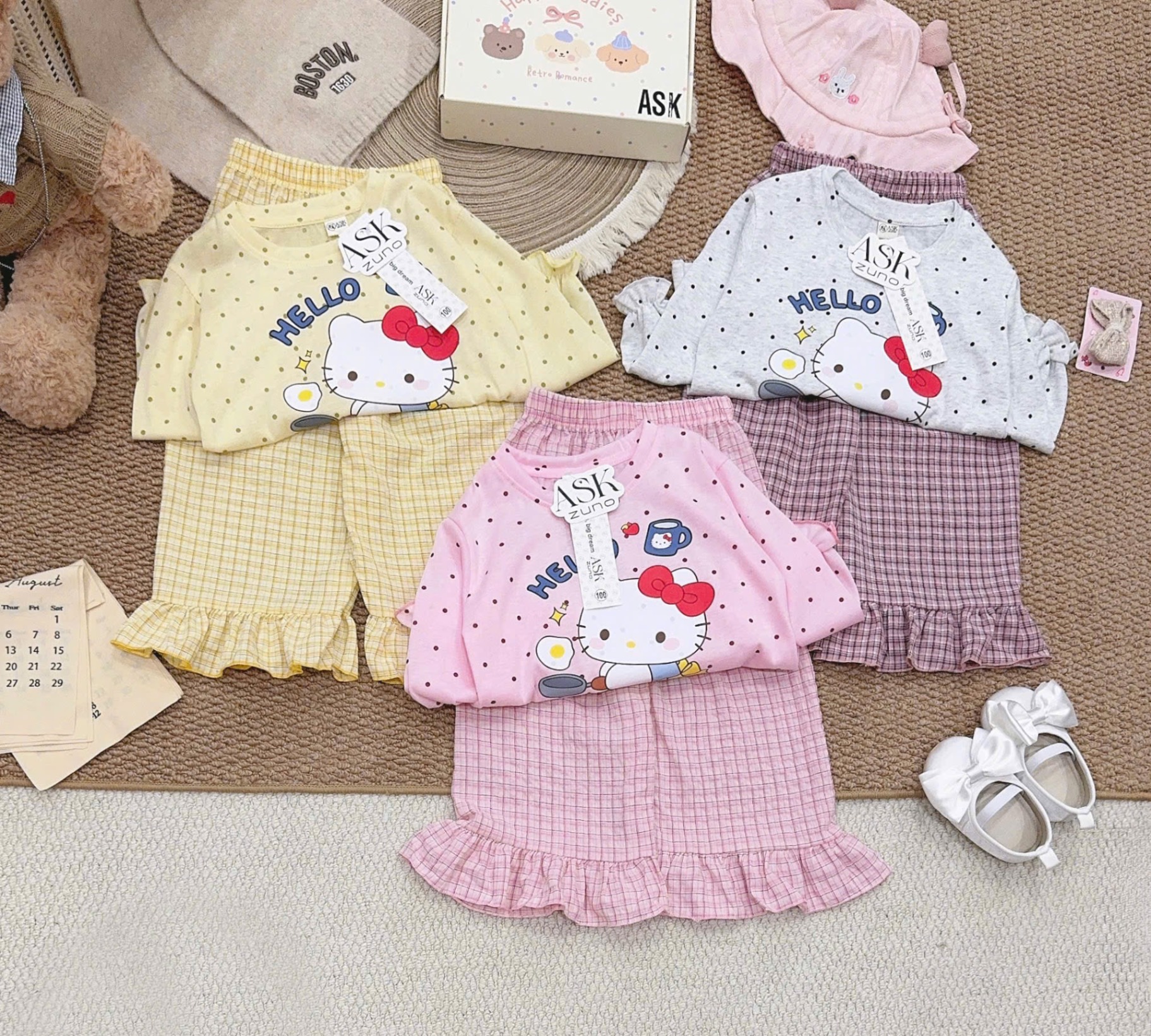 SÉT BÉ GÁI MÈO HELLO KITTY 3 MÀU CHO BG