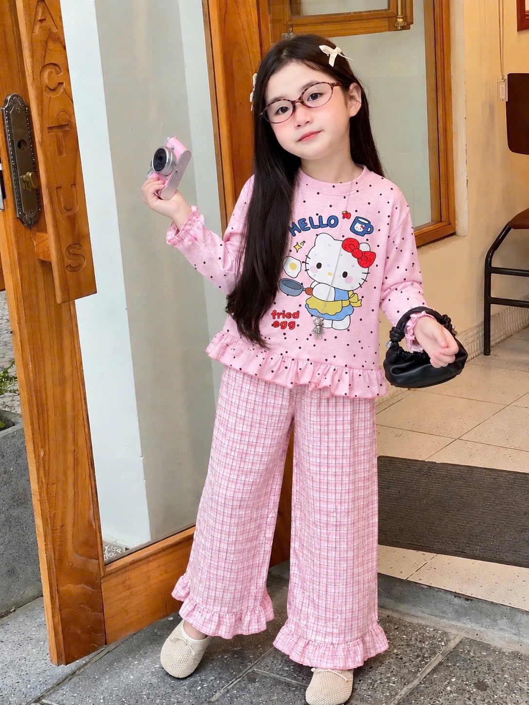 SÉT BÉ GÁI MÈO HELLO KITTY 3 MÀU CHO BG