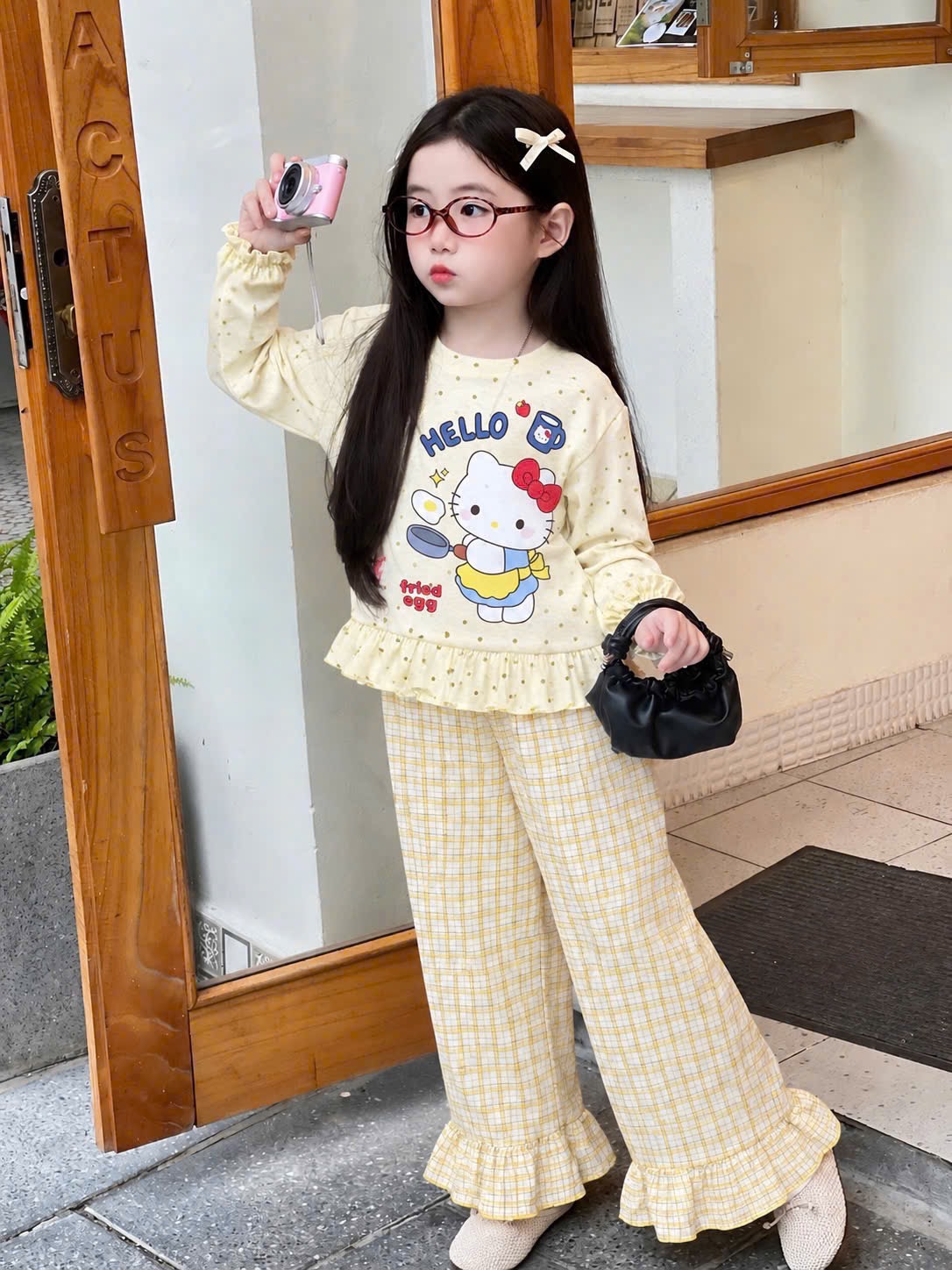 SÉT BÉ GÁI MÈO HELLO KITTY 3 MÀU CHO BG