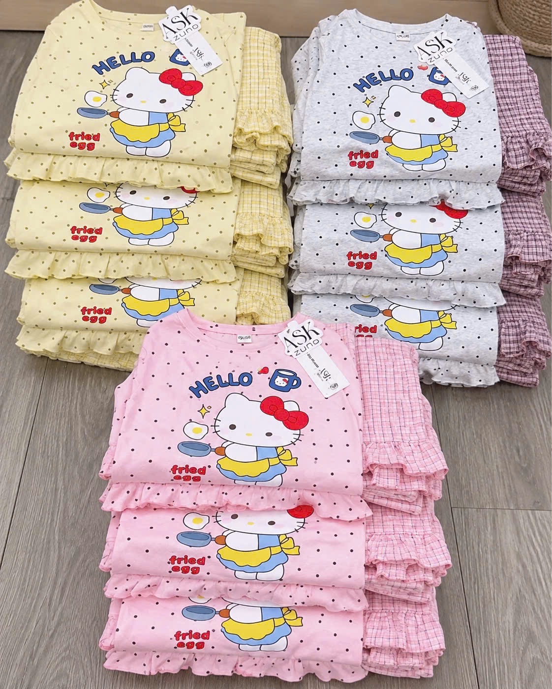 SÉT BÉ GÁI MÈO HELLO KITTY 3 MÀU CHO BG