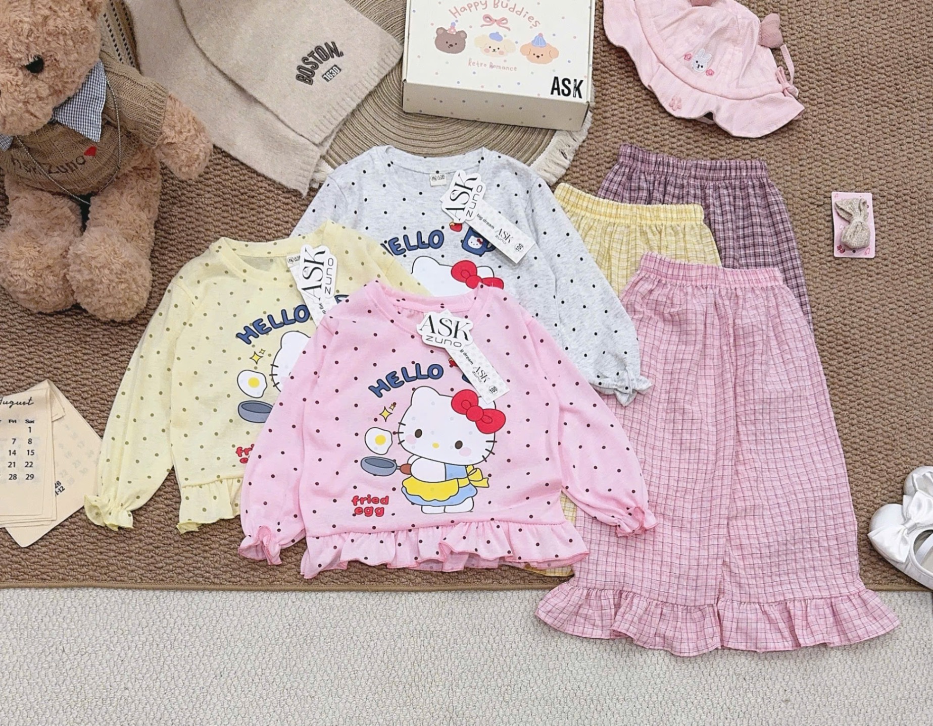 SÉT BÉ GÁI MÈO HELLO KITTY 3 MÀU CHO BG