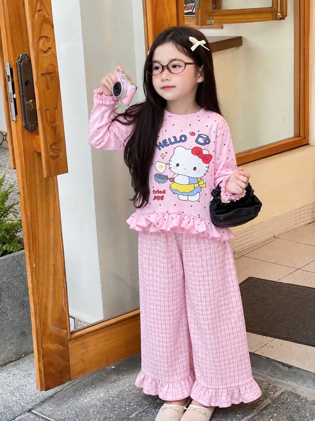 SÉT BÉ GÁI MÈO HELLO KITTY 3 MÀU CHO BG