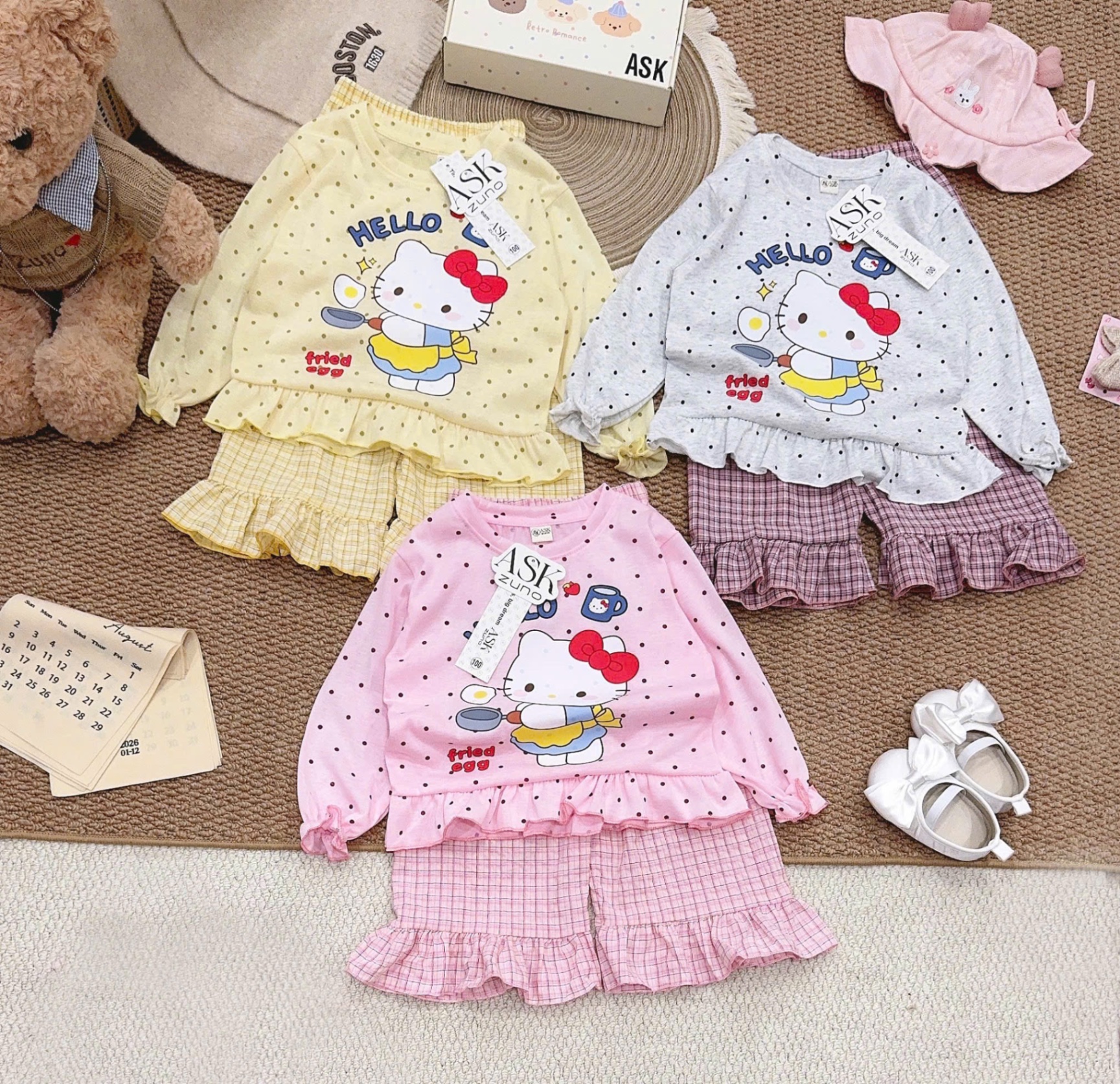 SÉT BÉ GÁI MÈO HELLO KITTY 3 MÀU CHO BG