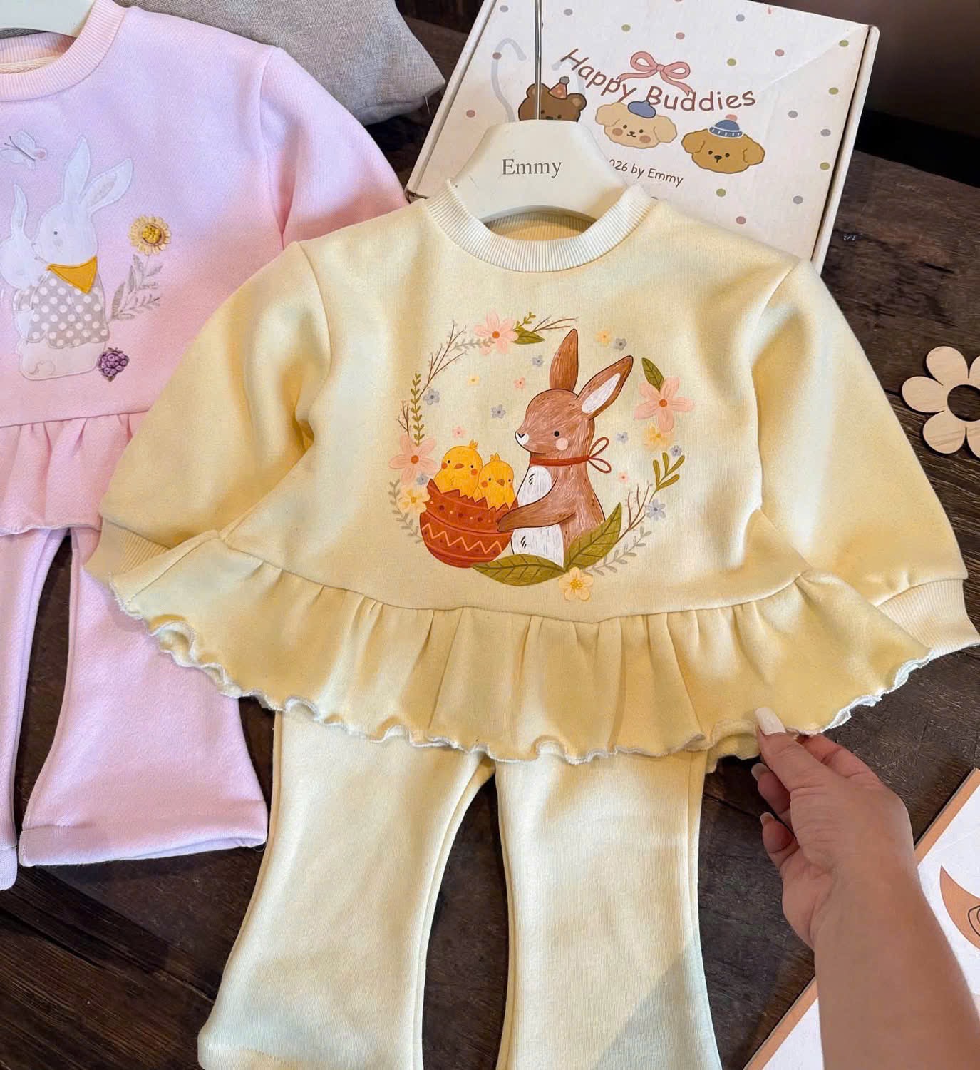 GOM- BỘ NỈ HÌNH THỎ VÀNG HỒNG CHO BG