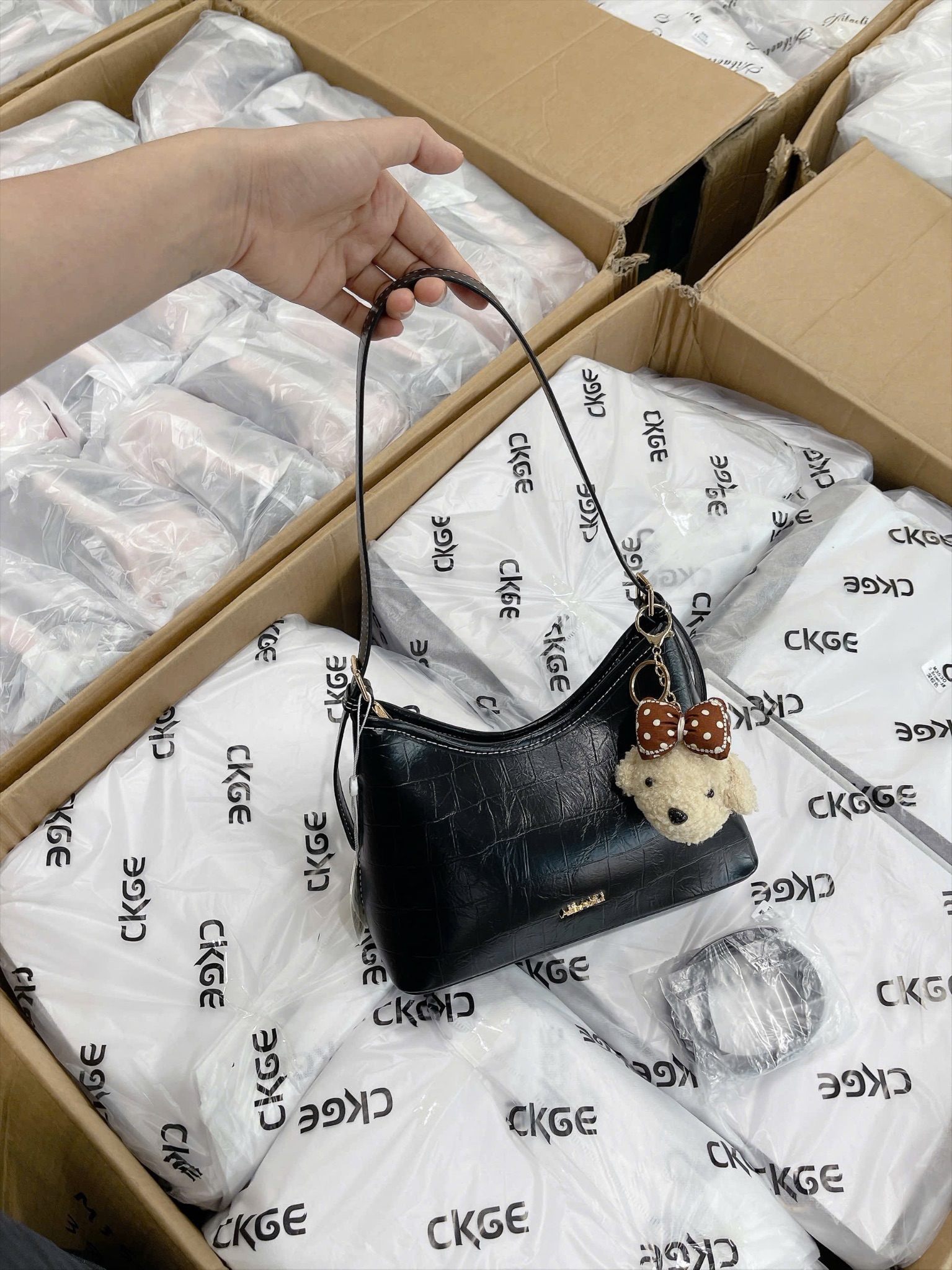 TÚI XÁCH KẸP NÁCH DA RẮN HS3431