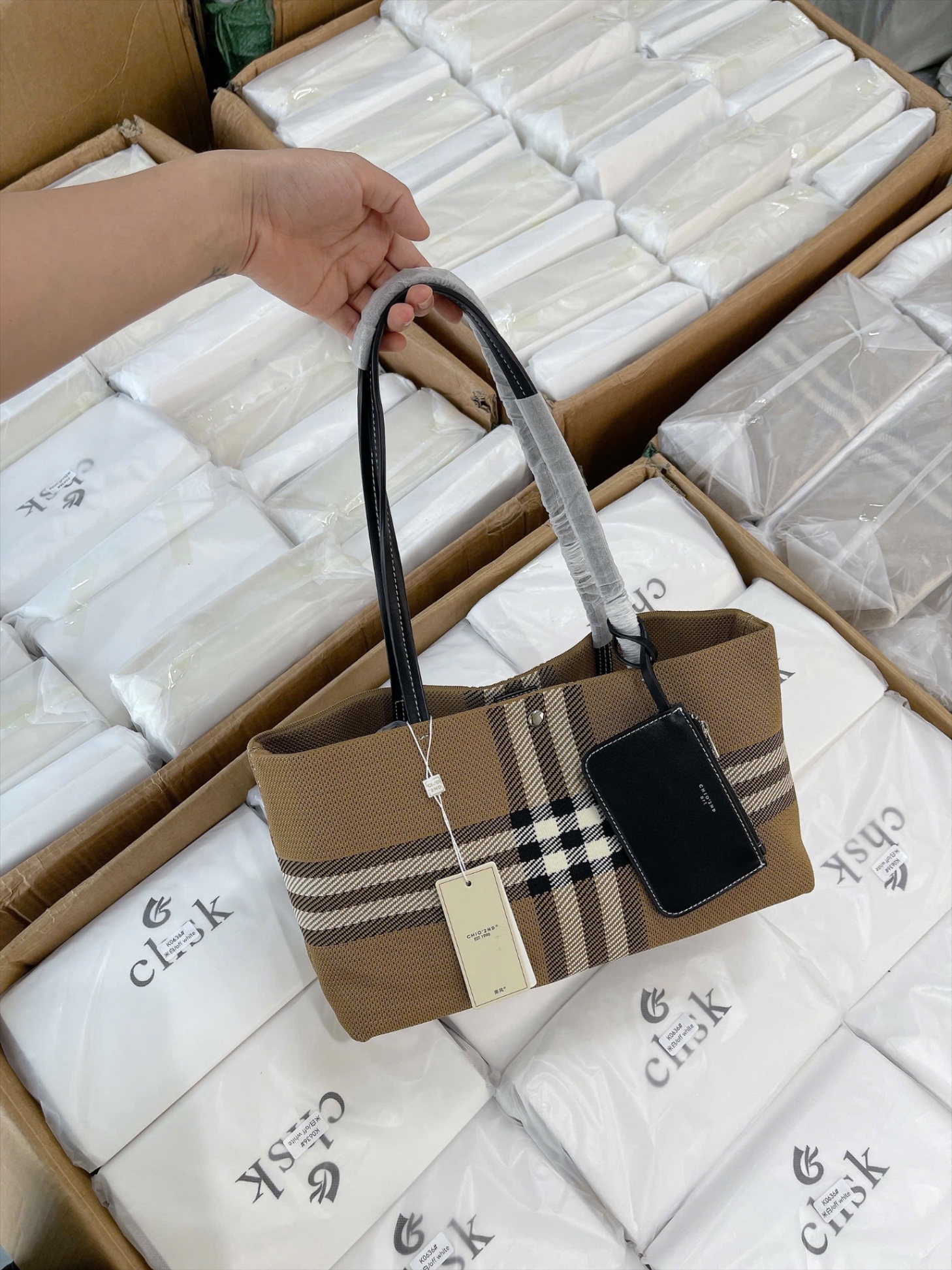GOM - TÚI KẸP NÁCH BBR M419