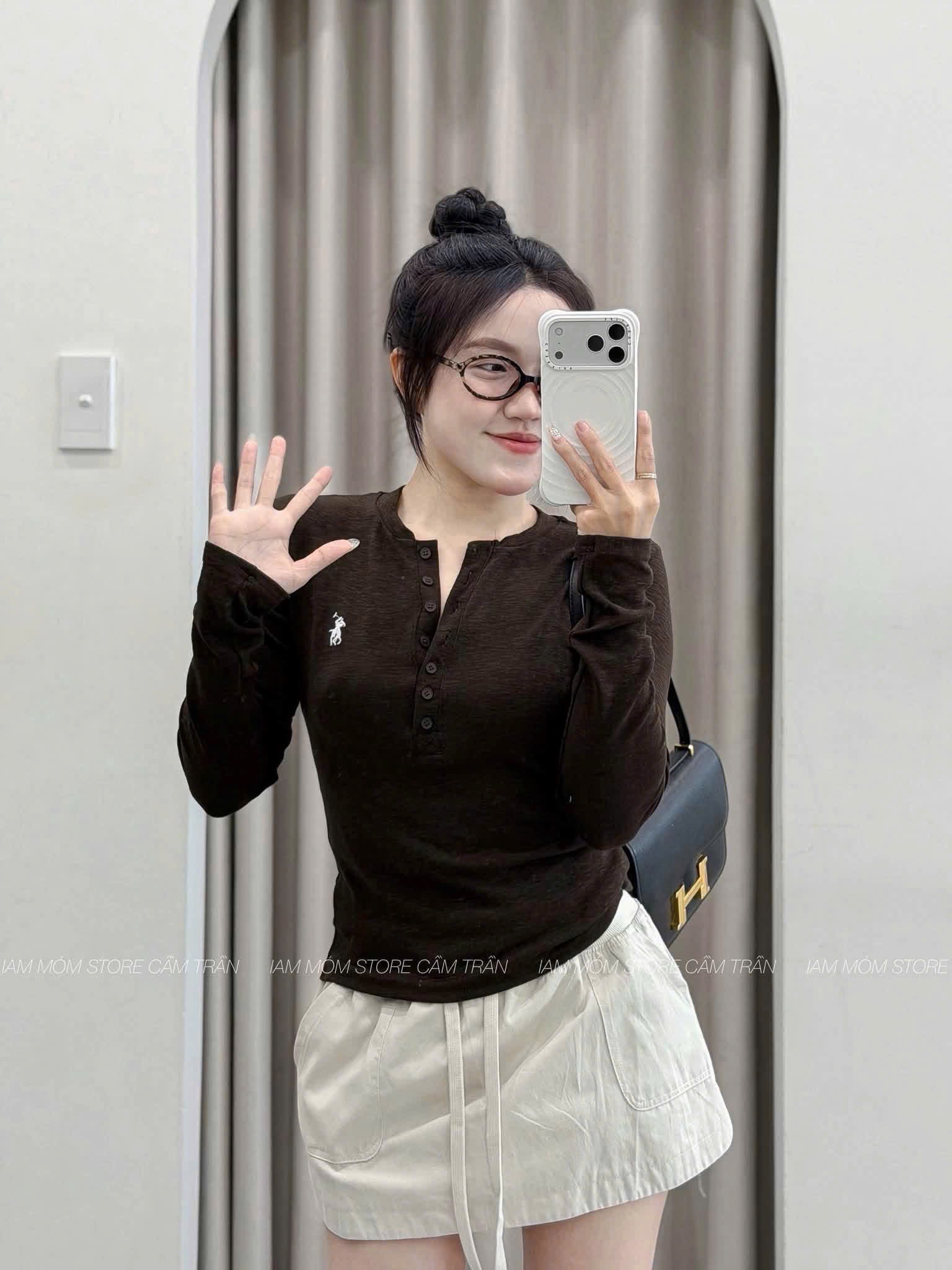 GOM- ÁO THUN DÀI TAY BASIC THÊU NGỰA CHO NỮ