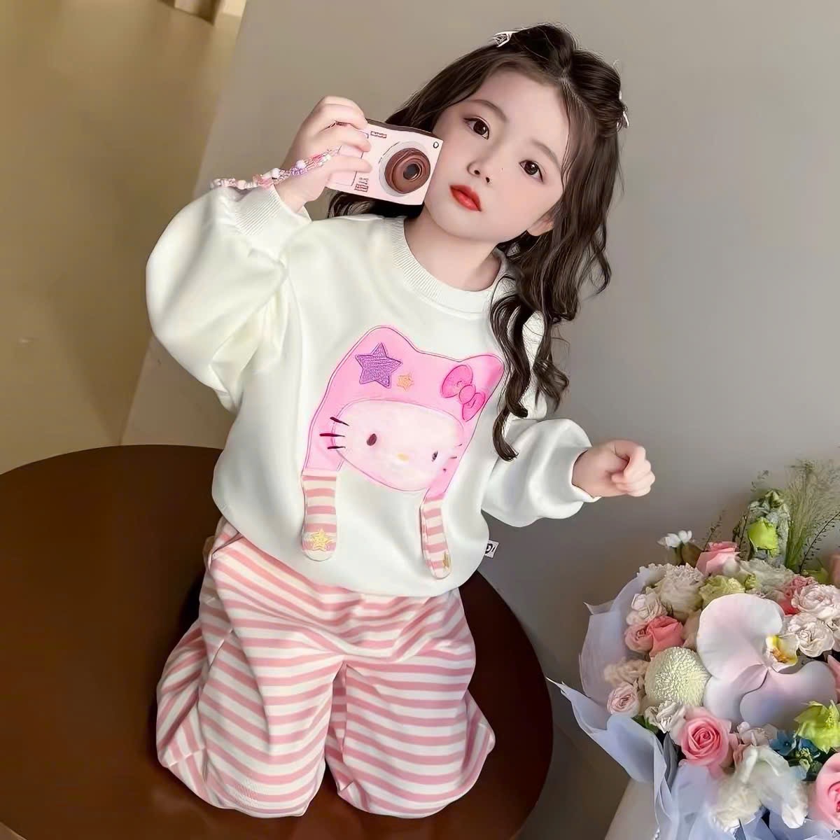 SÉT NỈ HELLO KITTY MÀU BE KEM CHO BG