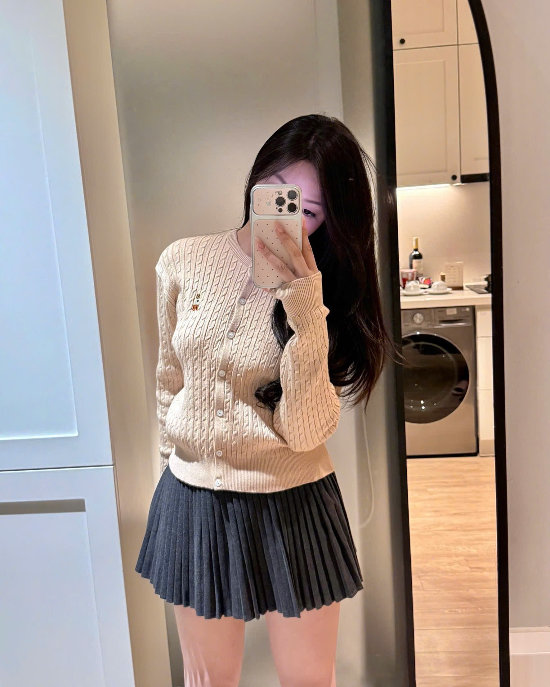 ÁO LEN CDG GẤU THÊU MÀU BE