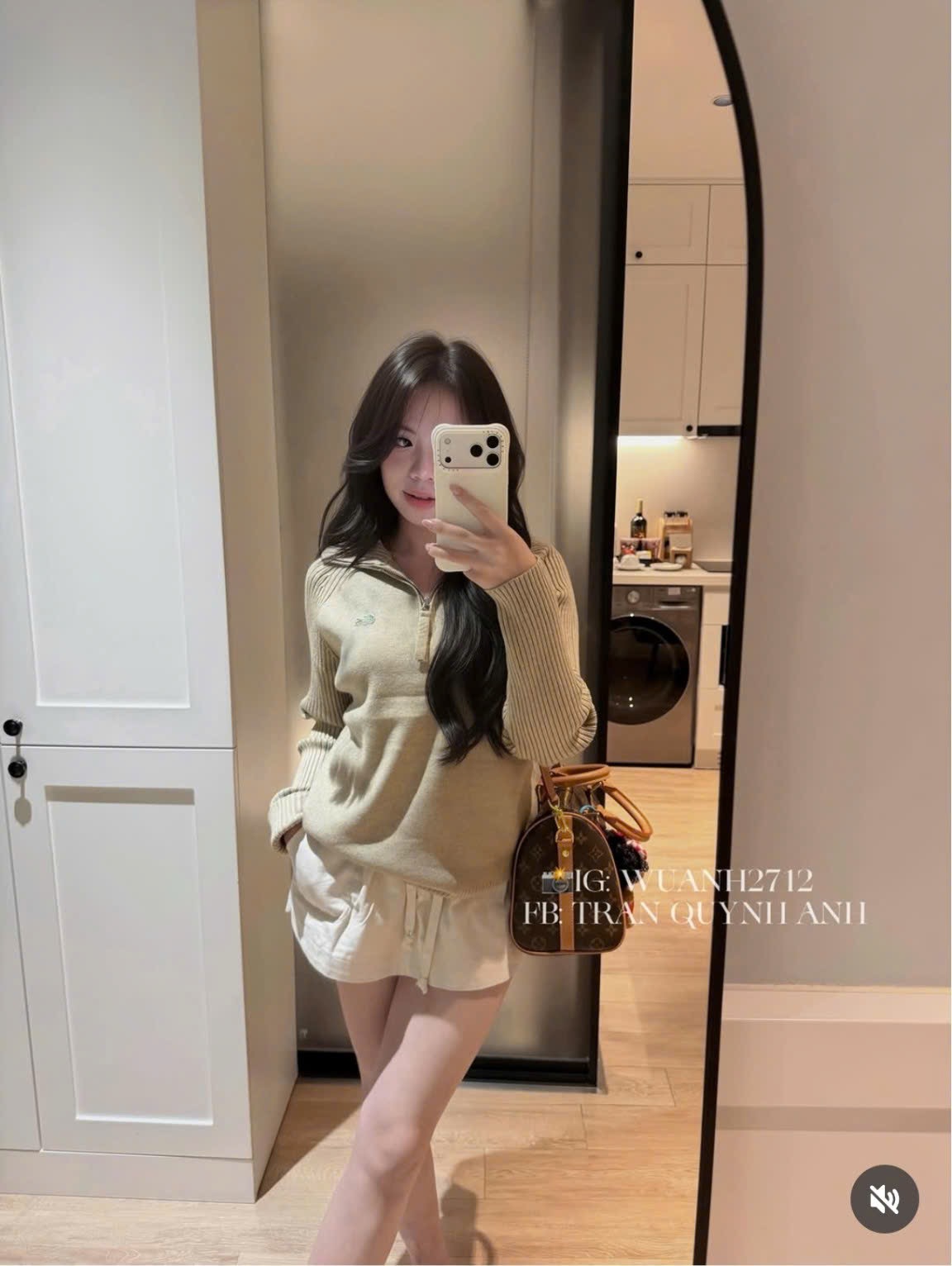 ÁO LEN CỔ KHOÁ LCT QCCC MÀU BE