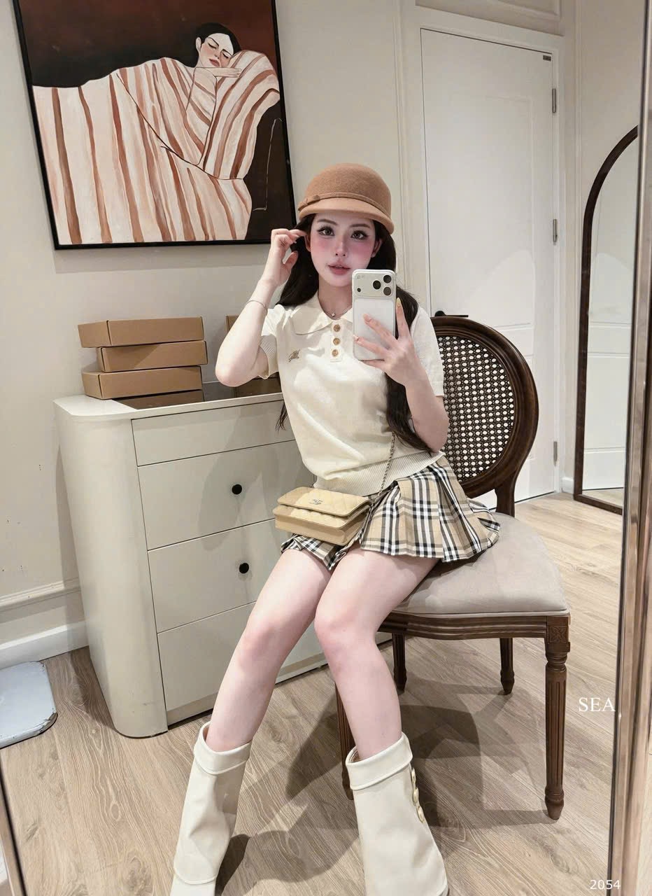 ÁO LEN MTG MÀU KEM BBR CỘC TAY