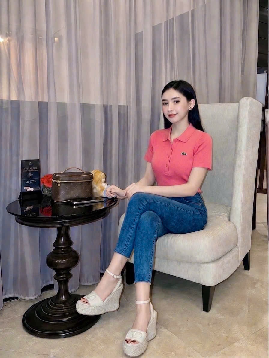 ÁO LEN TĂM POLO HỒNG ĐẬM CỔ BẺ CHO NỮ