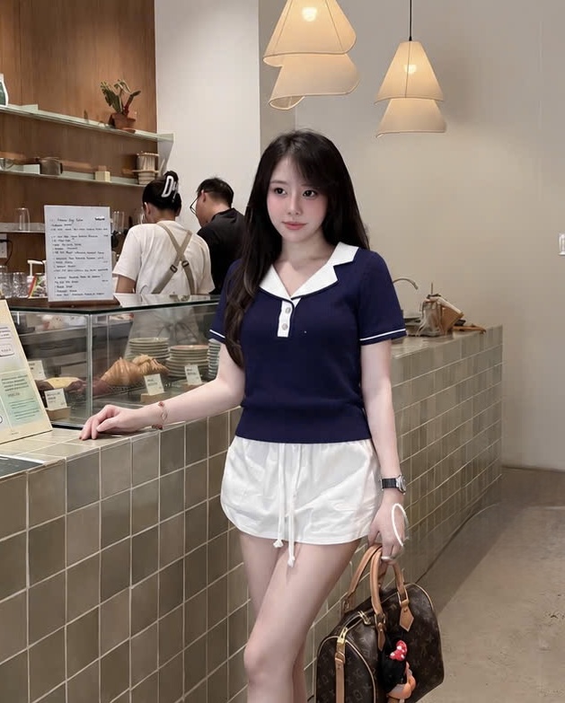 ÁO LEN THAN CỔ VIỀN HULG