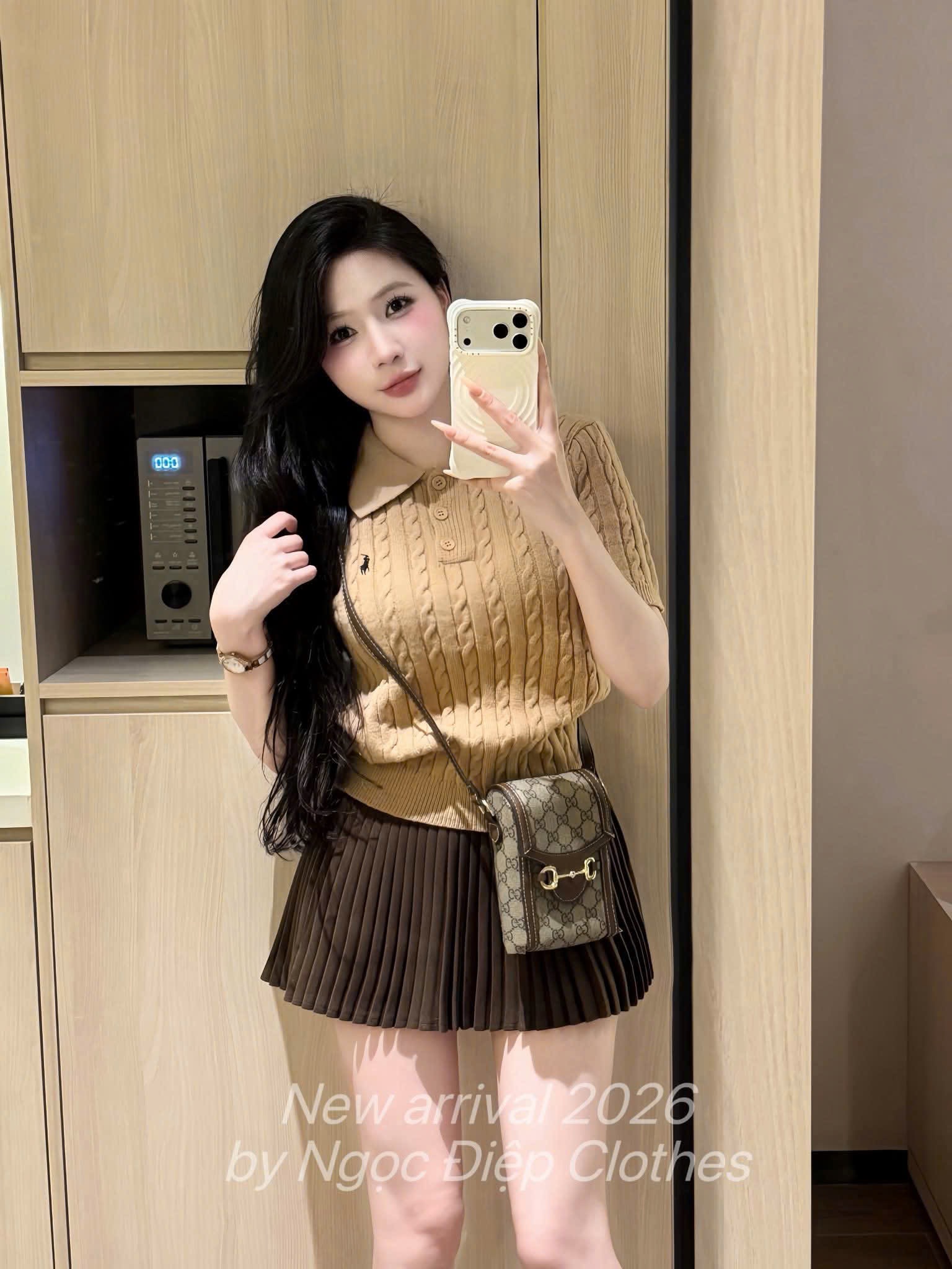 ÁO LEN THỪNG POLO THÊU NGỰA MÀU BE