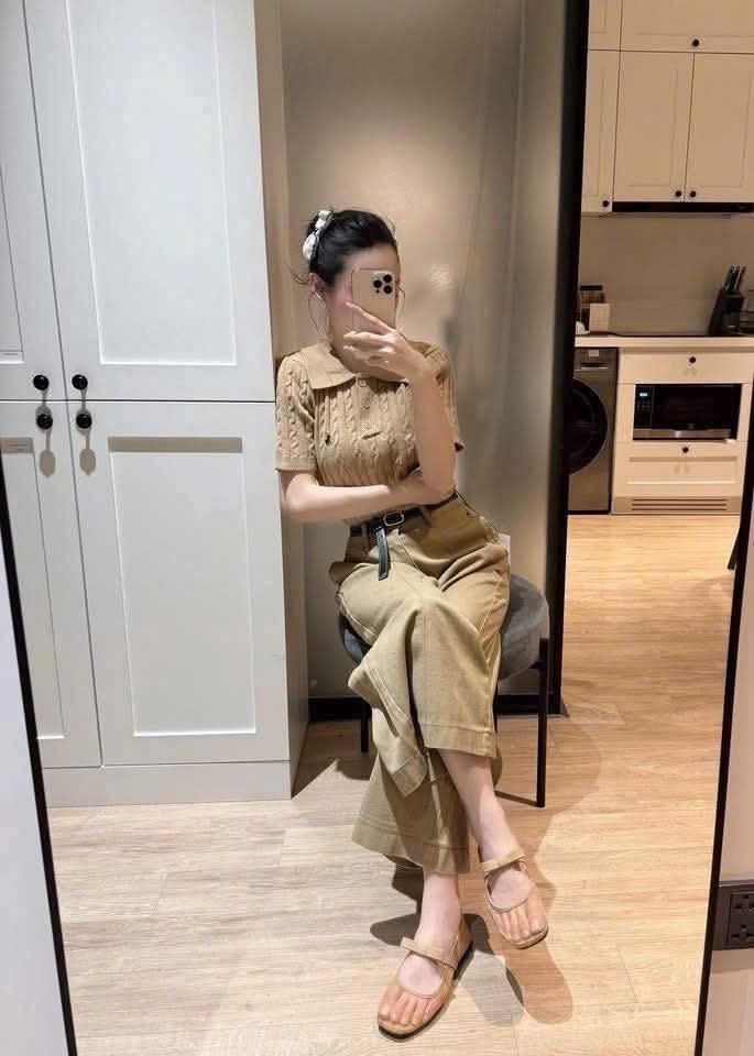 ÁO LEN THỪNG POLO THÊU NGỰA MÀU BE
