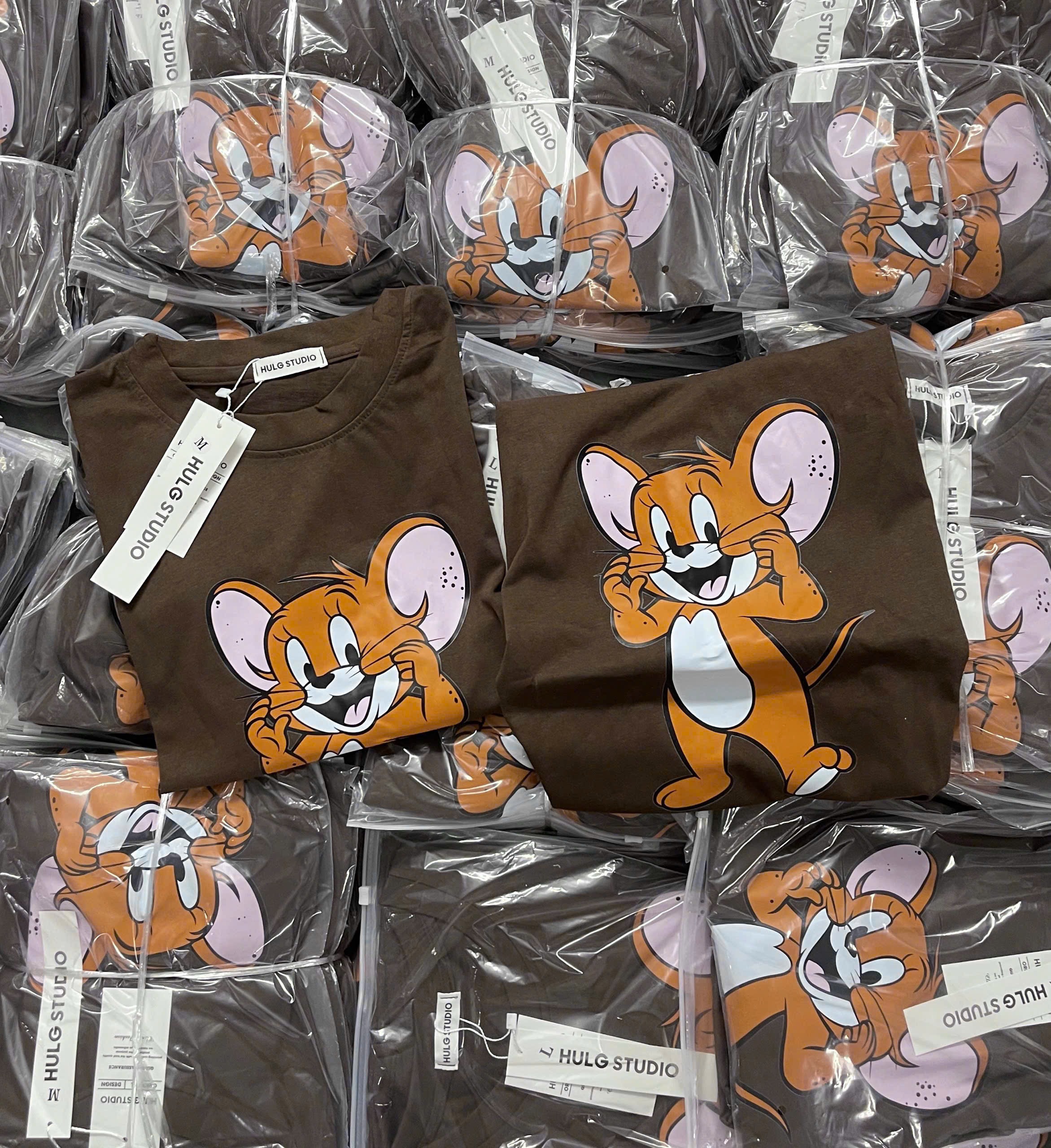 ÁO PHÔNG GIẤY MICKY NÂU DT