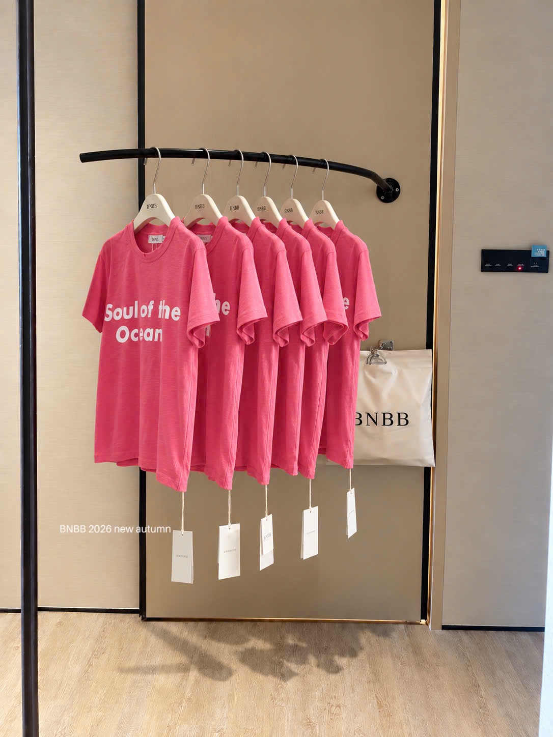ÁO PULL CỘC HỒNG SEN CHỮ OCEAN BNBB