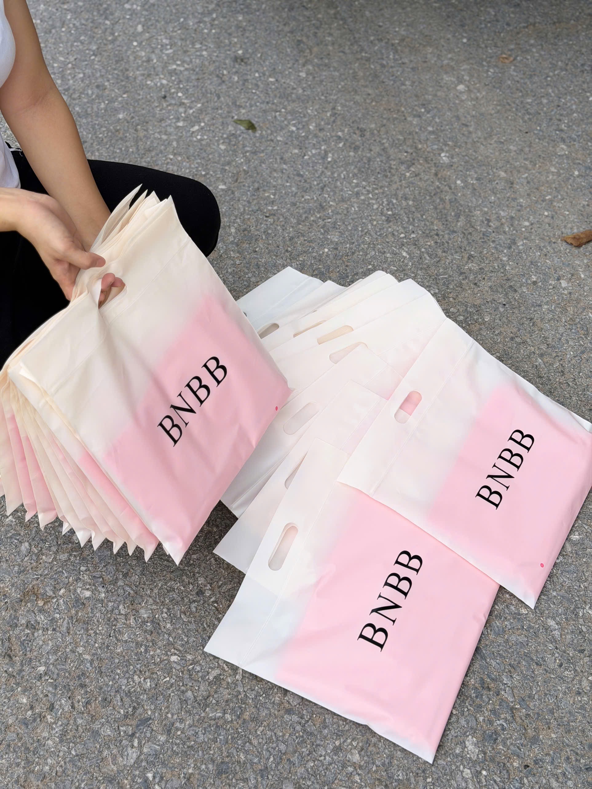 ÁO PULL CỘC HỒNG SEN CHỮ OCEAN BNBB