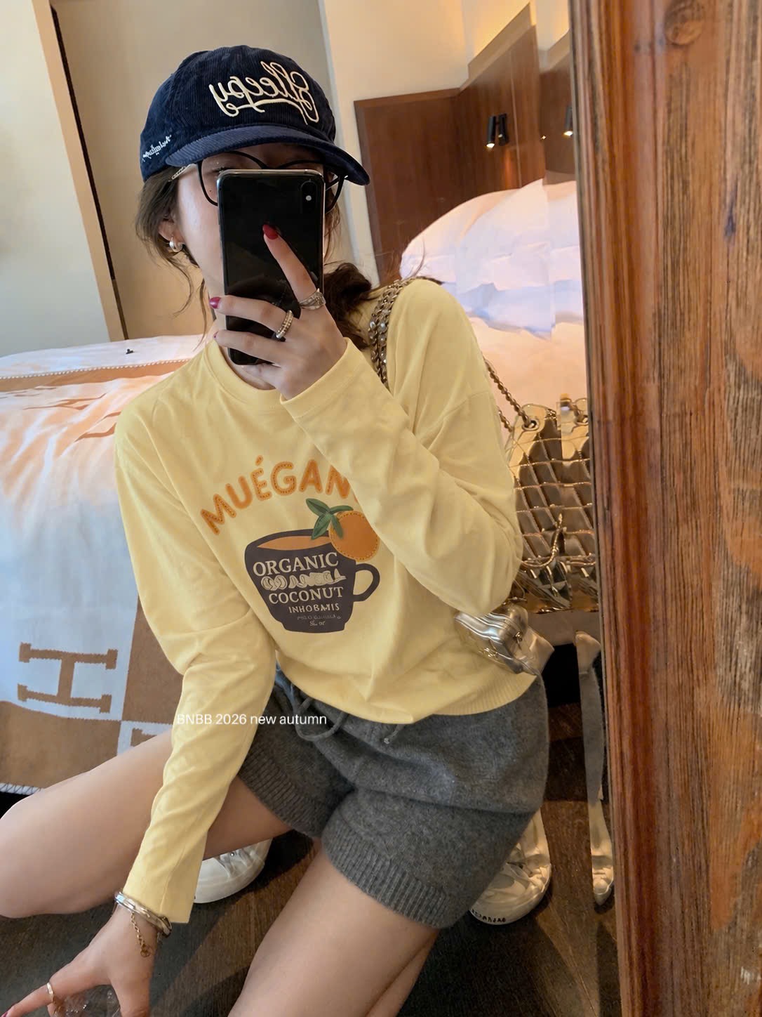 ÁO PULL CỘC VÀNG DT CHỮ MUEGAN BNBB
