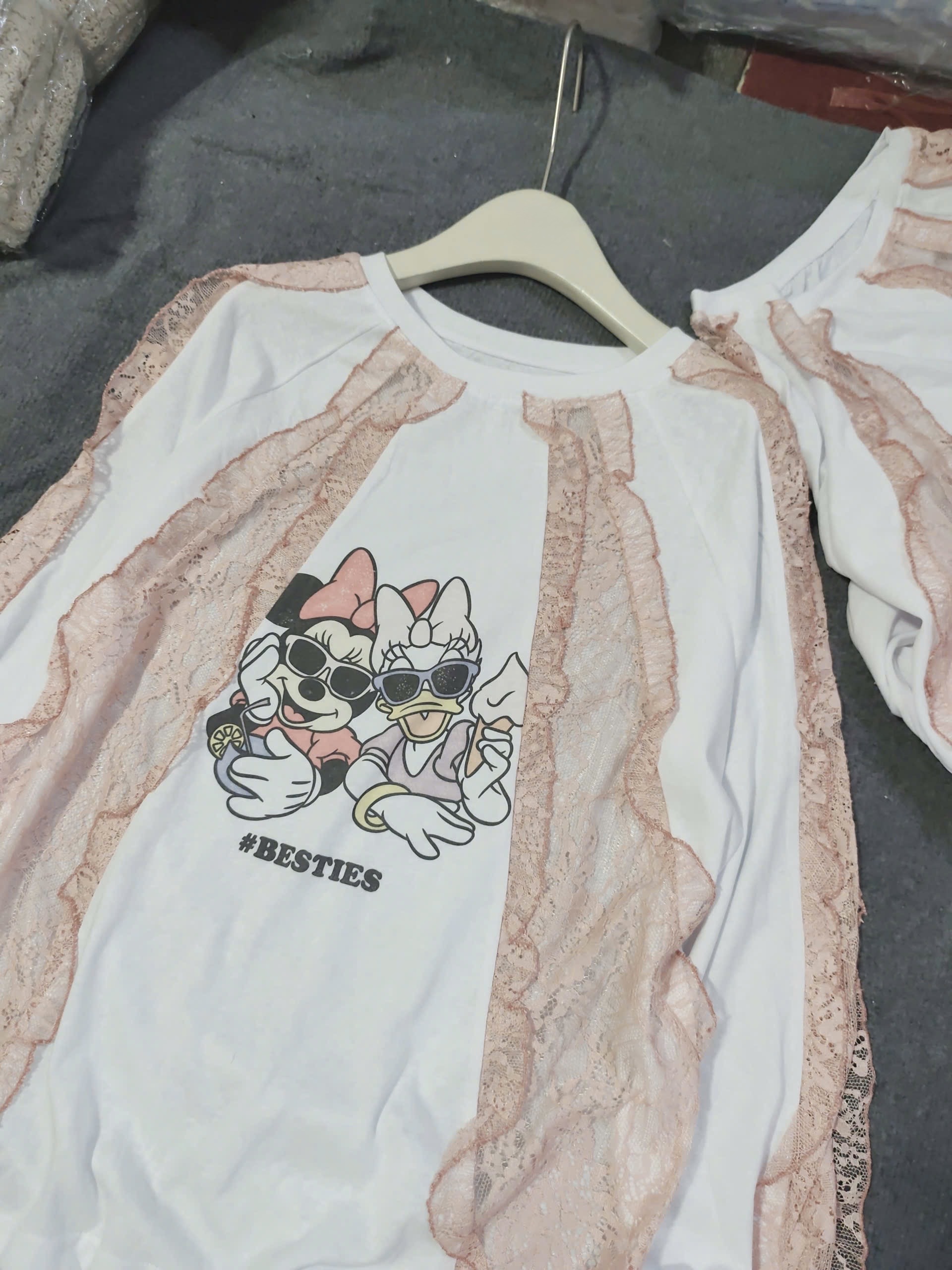 ÁO PULL GIẤY PHỐI REN MICKY QCCC