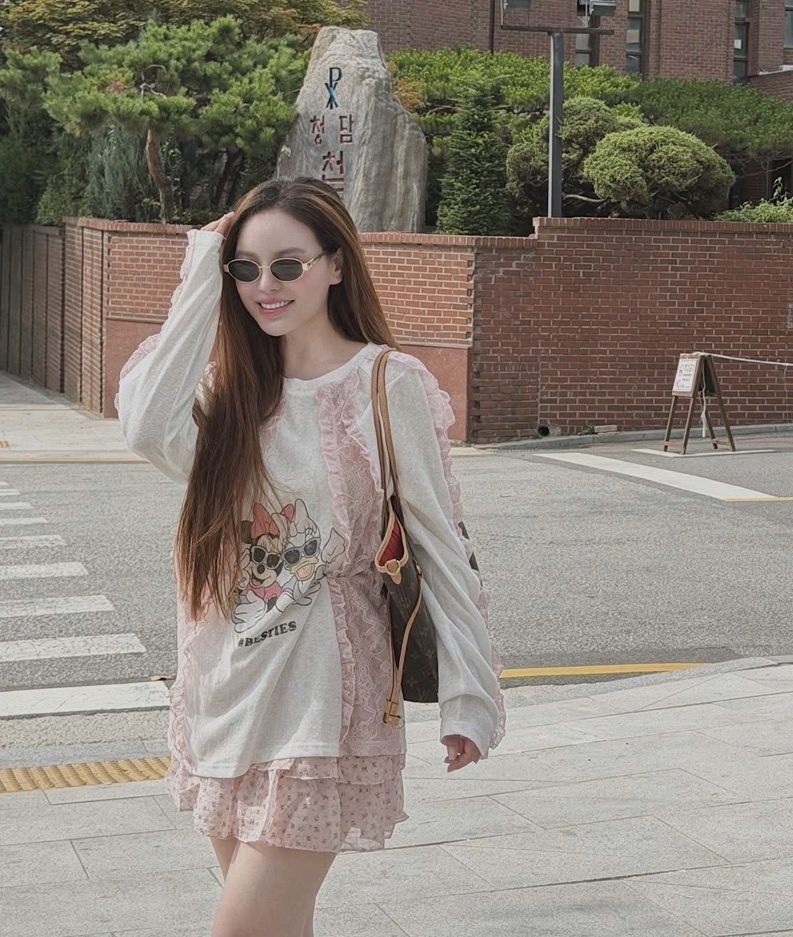 ÁO PULL GIẤY PHỐI REN MICKY QCCC