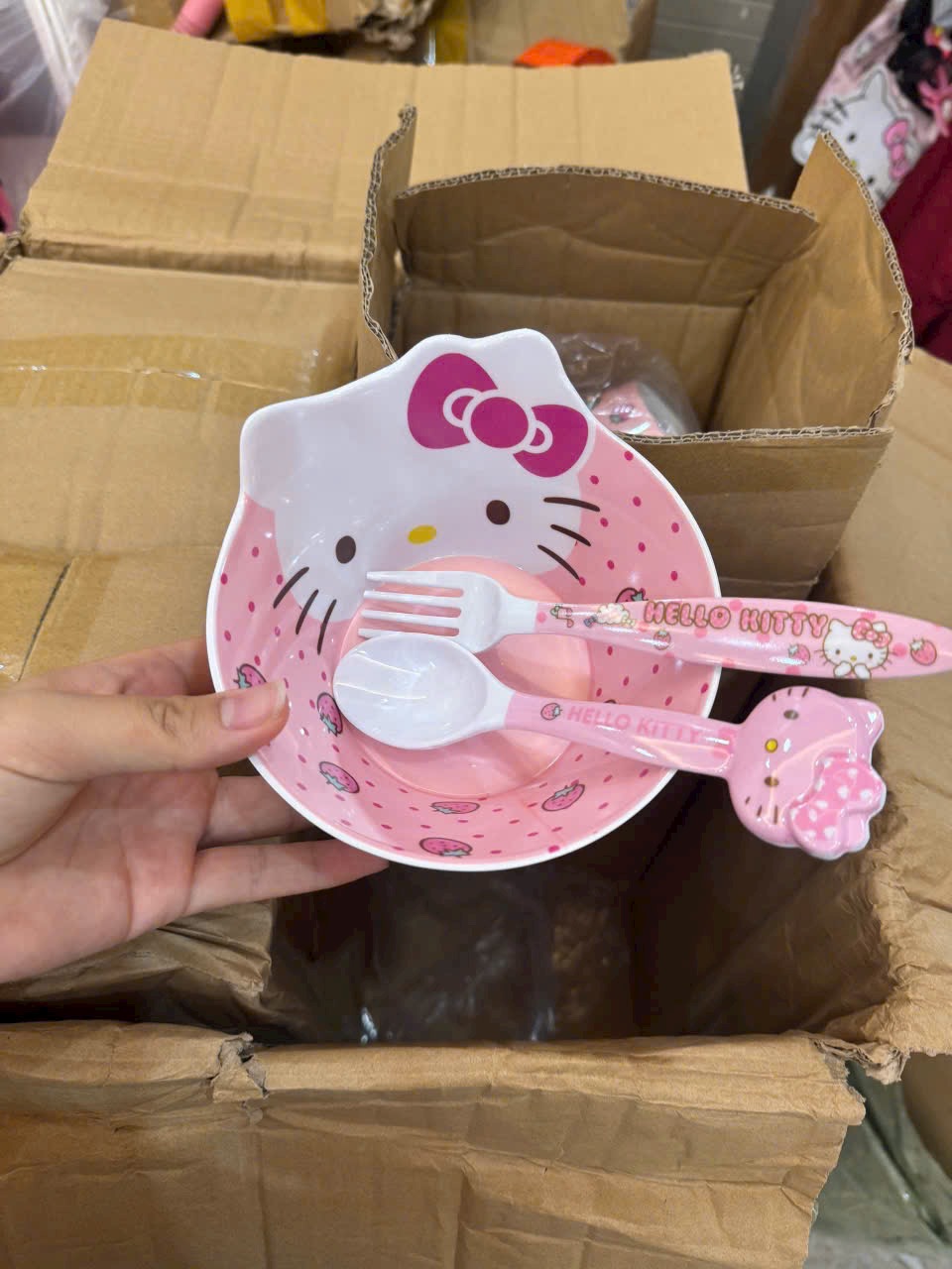 BỘ BÁT THÌA DĨA HELLO KITTY CH BE